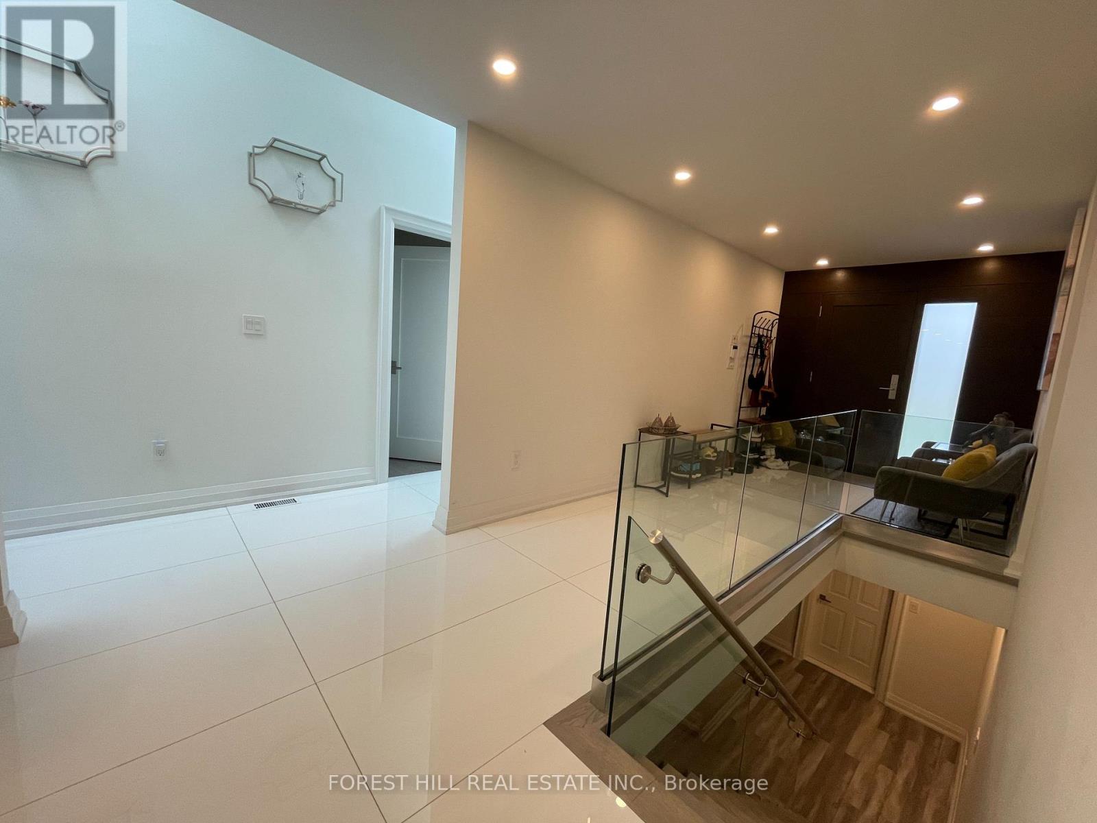 24 Academy Road, Toronto, Ontario  M9N 3K2 - Photo 9 - W13543198