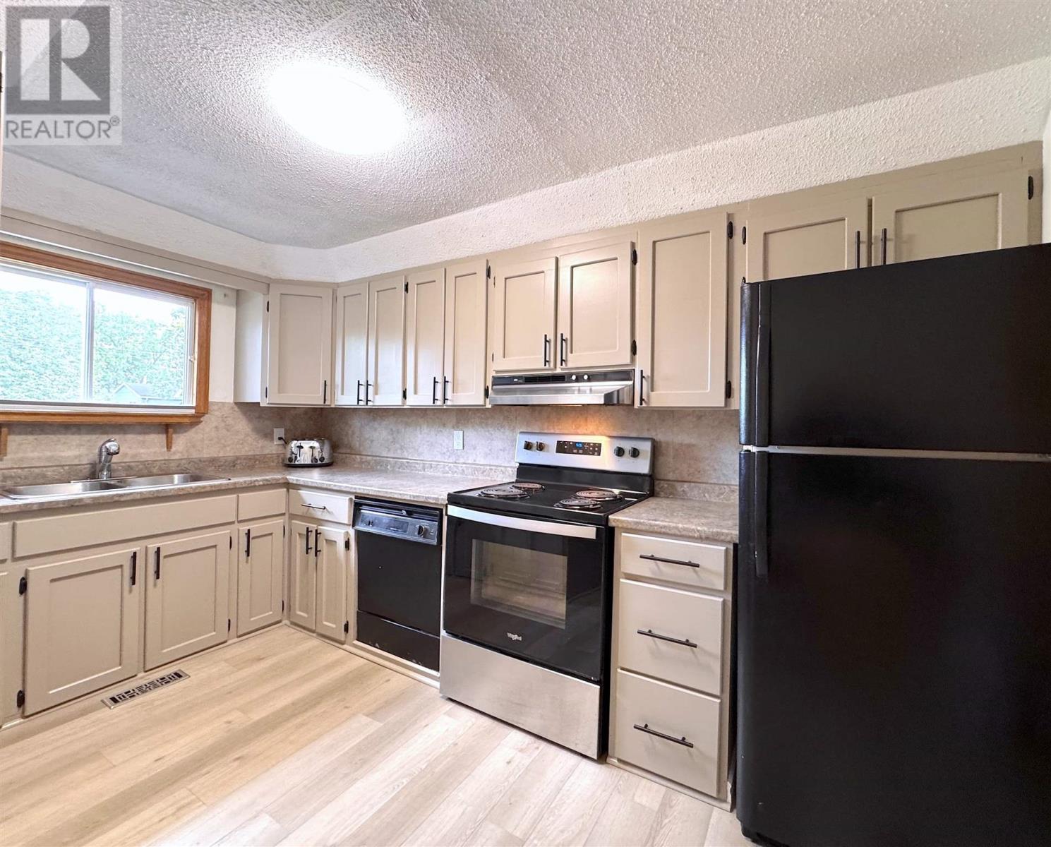 32 Champlain St, Sault Ste. Marie, Ontario  P6B 3T7 - Photo 15 - SM261708
