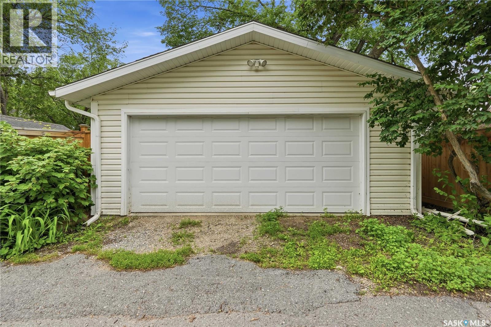 2221 Montague Street, Regina, Saskatchewan  S4T 3K2 - Photo 39 - SK042061