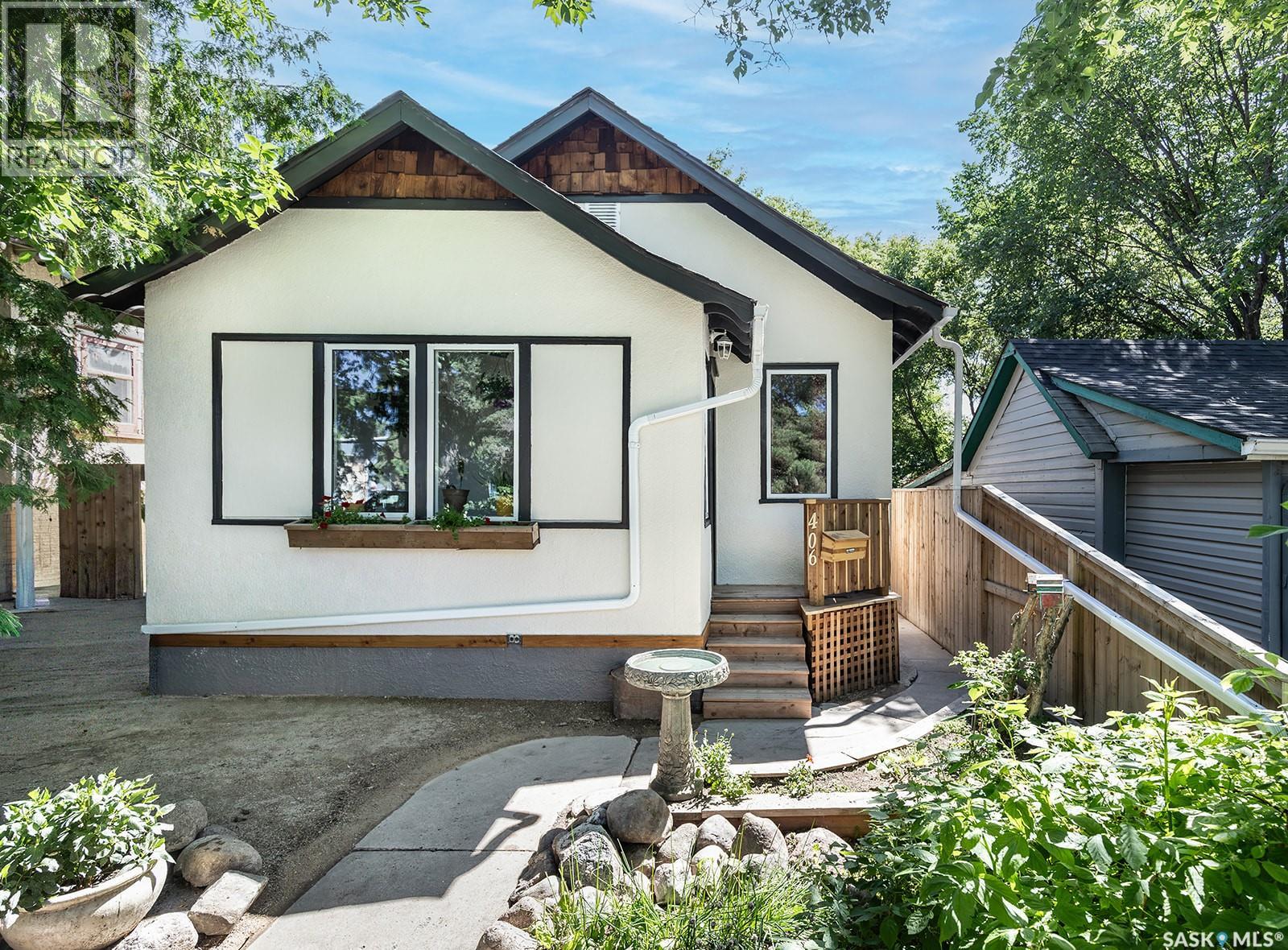 406 J AVENUE S, Saskatoon, Saskatchewan