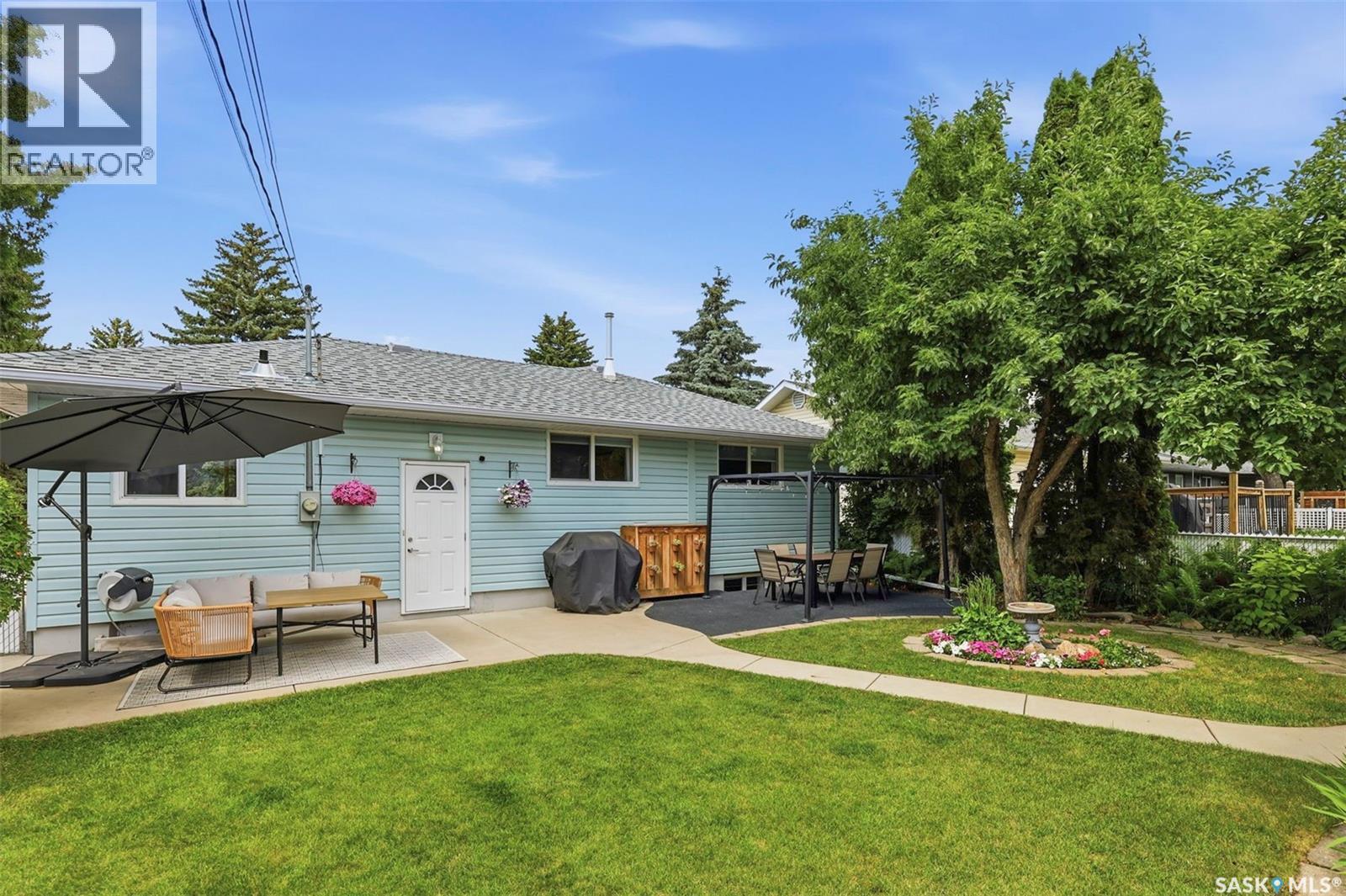 2221 Munroe Avenue S, Saskatoon, Saskatchewan  S7J 1S2 - Photo 42 - SK041857