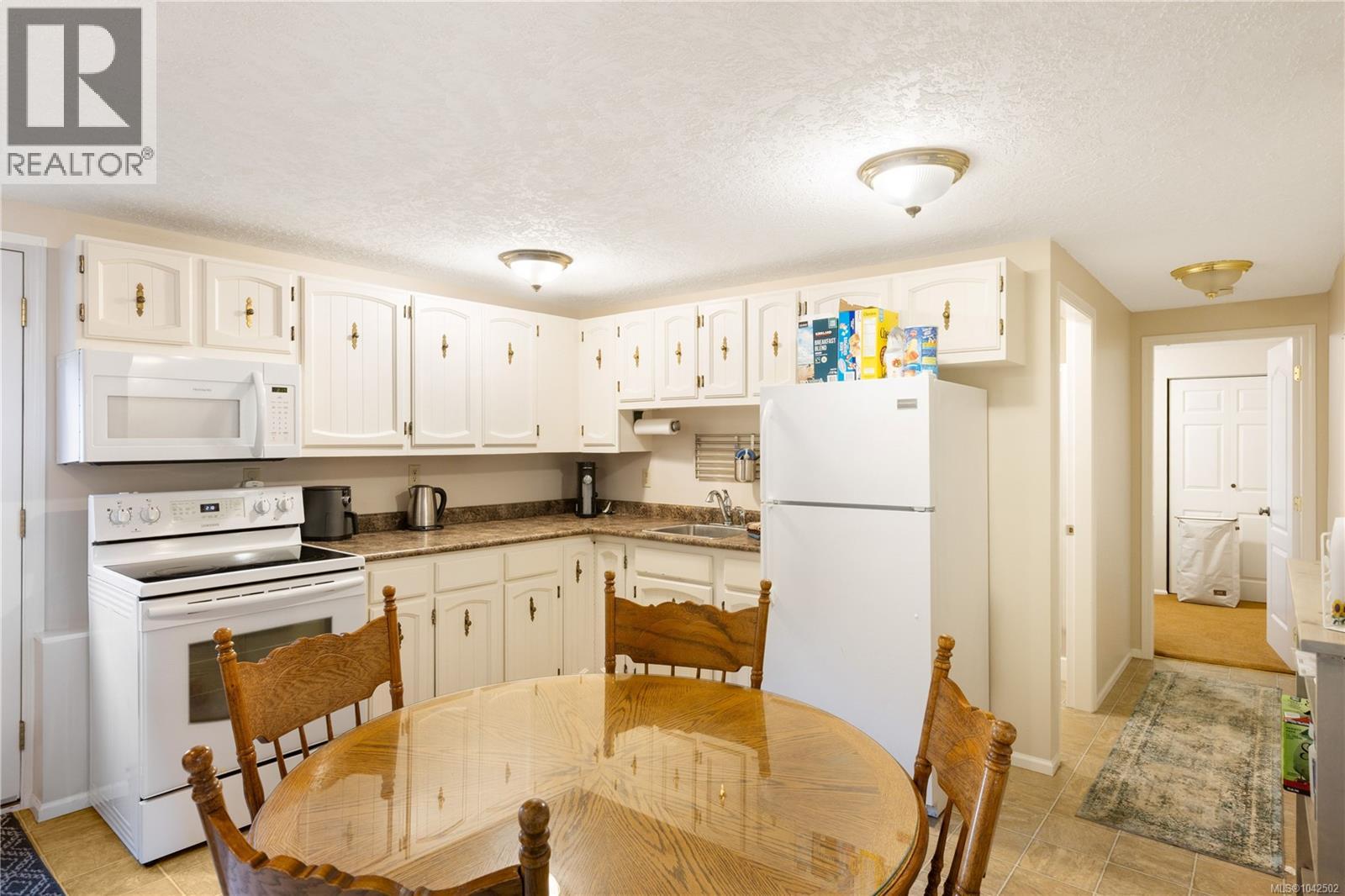 1730 Christmas Ave, Saanich, British Columbia  V8P 2X9 - Photo 18 - 1042502