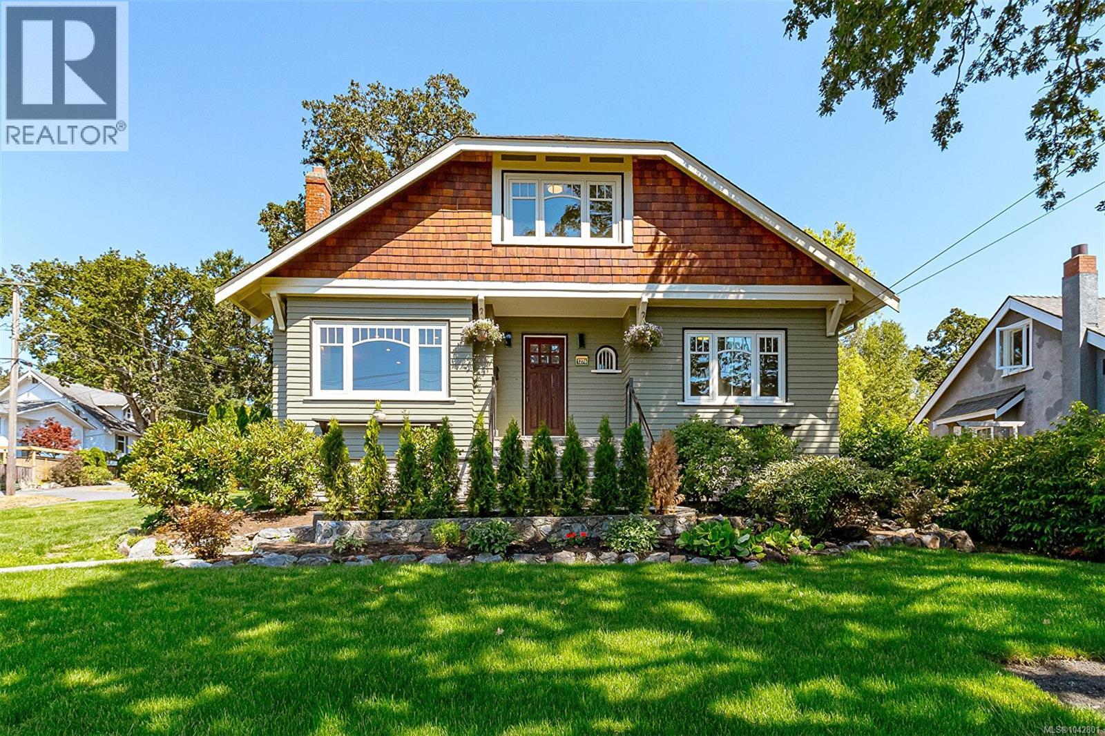 1276 Vista Hts