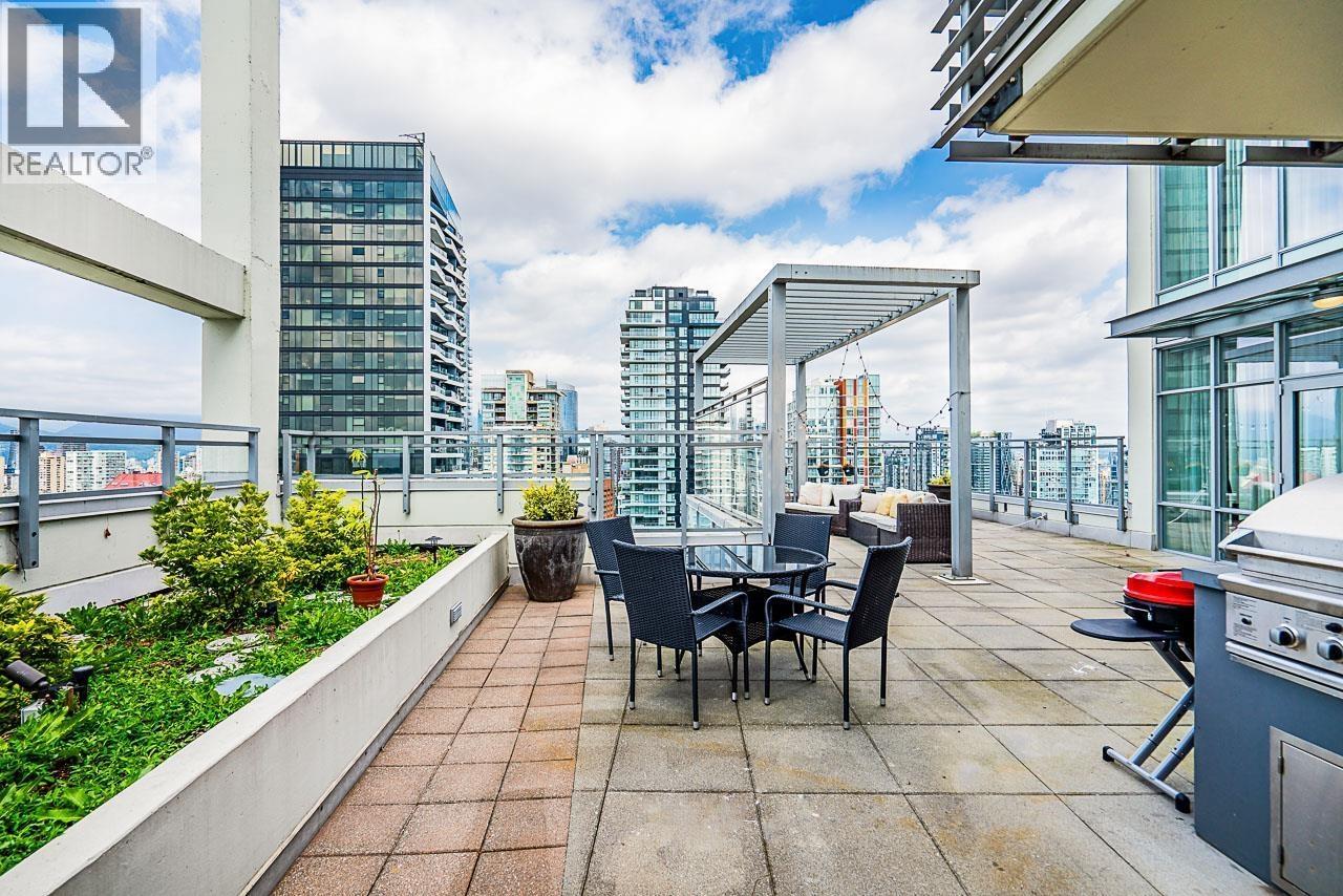 2901 1455 Howe Street, Vancouver, British Columbia V6Z 1C2 - Photo 2 - R3144529