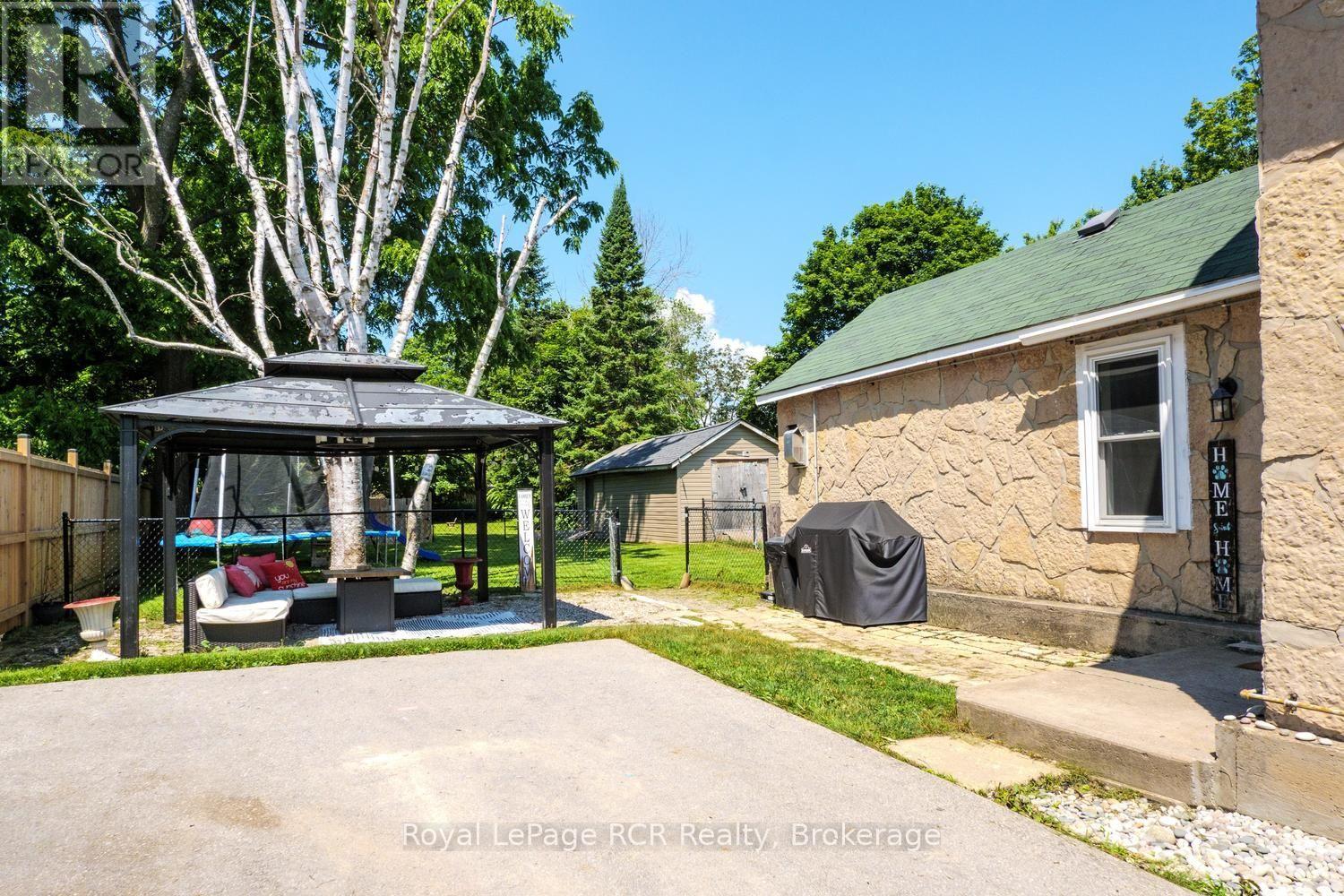 450 Taylor Street, South Bruce Peninsula, Ontario  N0H 2T0 - Photo 30 - X13543424