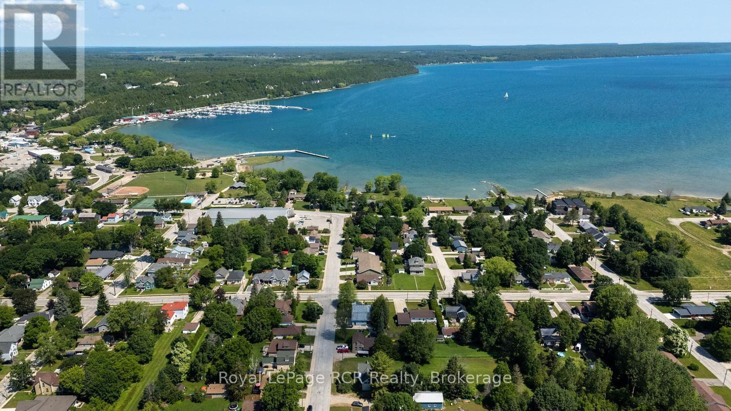 450 Taylor Street, South Bruce Peninsula, Ontario  N0H 2T0 - Photo 4 - X13543424