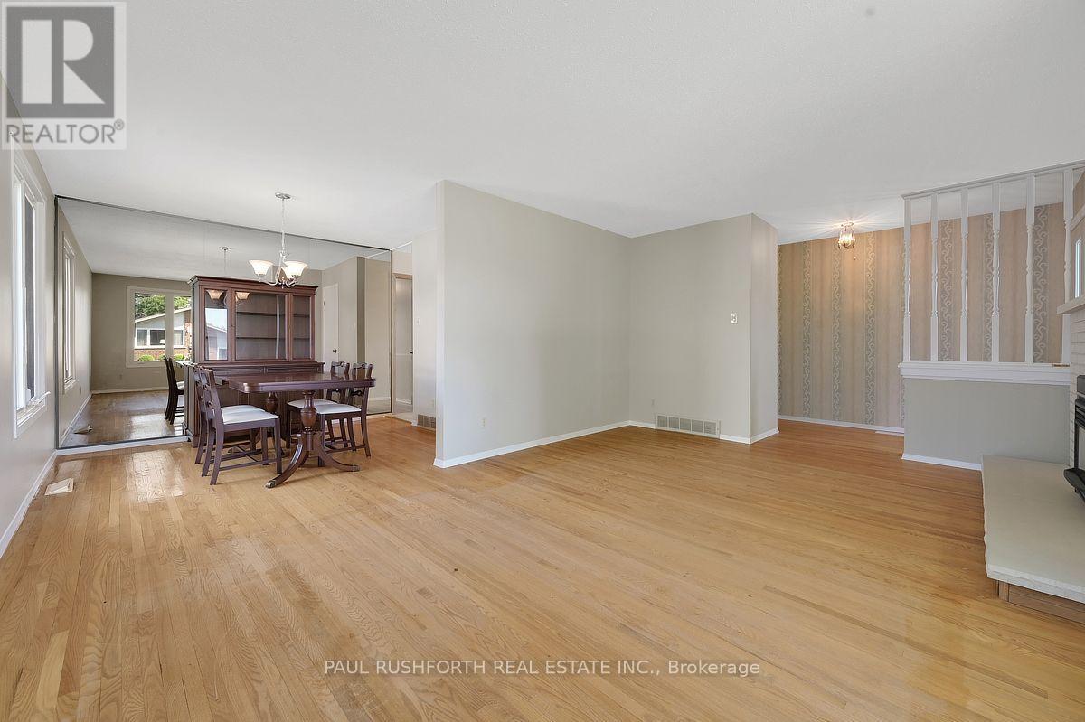 1391 Jamison Avenue, Ottawa, Ontario  K1E 1J6 - Photo 8 - X13537416
