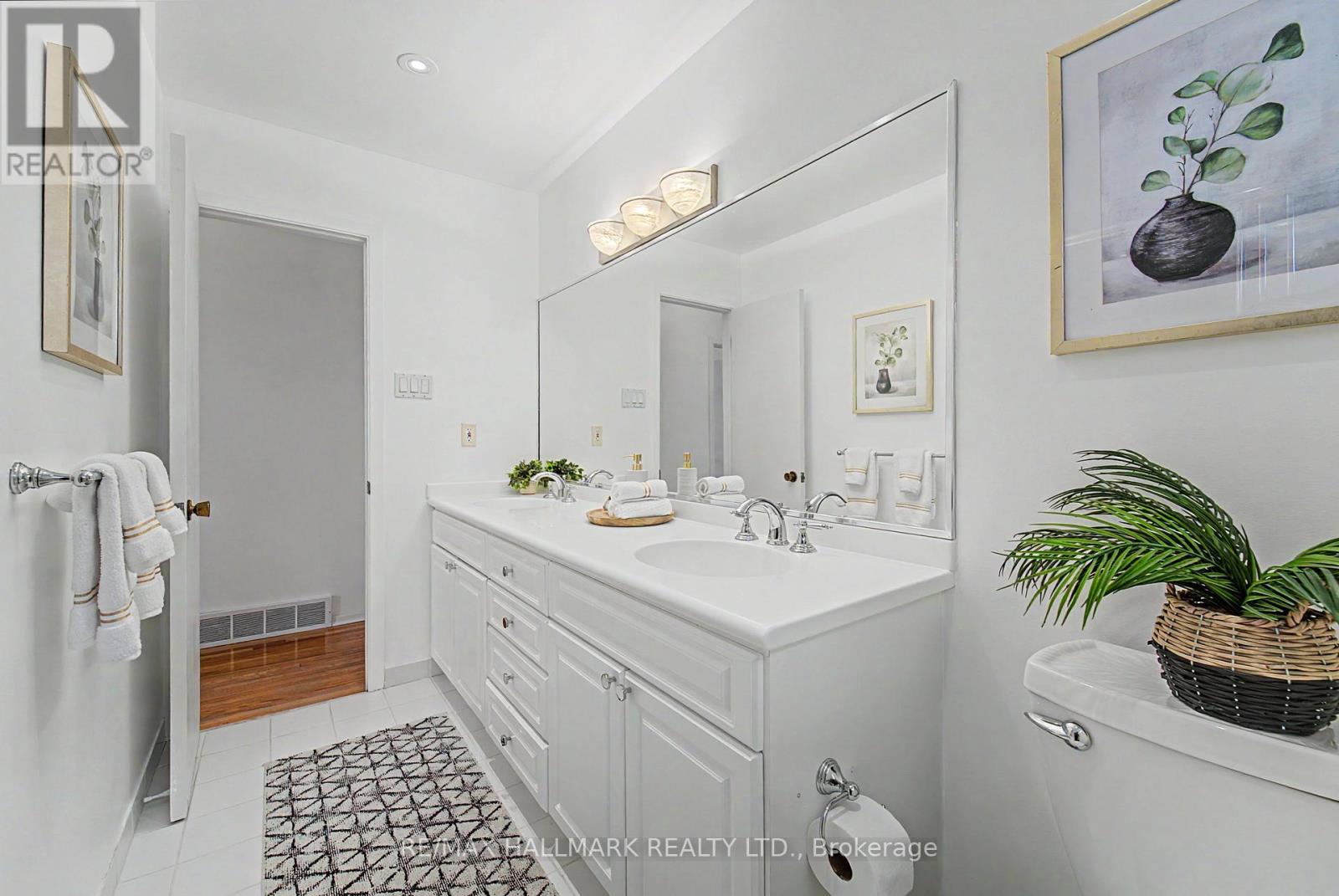 10 Cockburn Drive, Toronto, Ontario  M1C 2T2 - Photo 16 - E13543304
