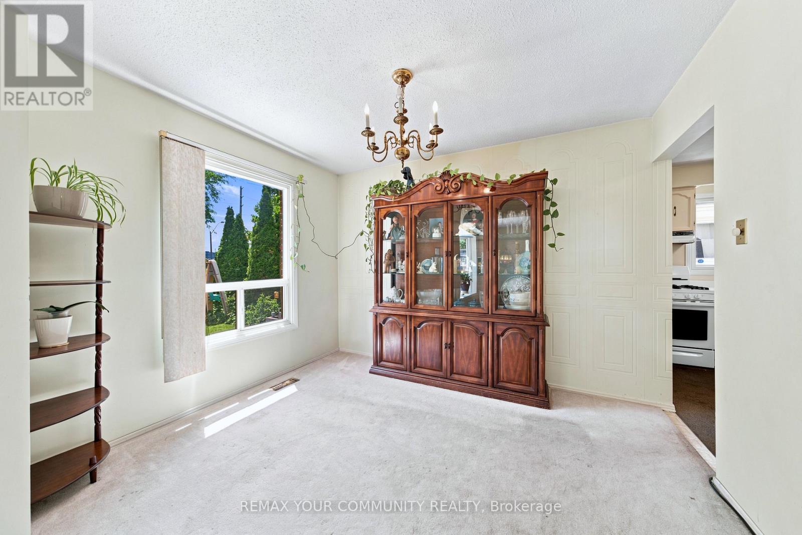 37 Longbow Square, Toronto, Ontario M1W 2W6 - Photo 11 - E13543434