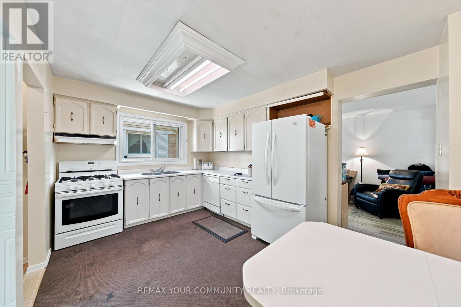 37 Longbow Square, Toronto, Ontario M1W 2W6 - Photo 17 - E13543434