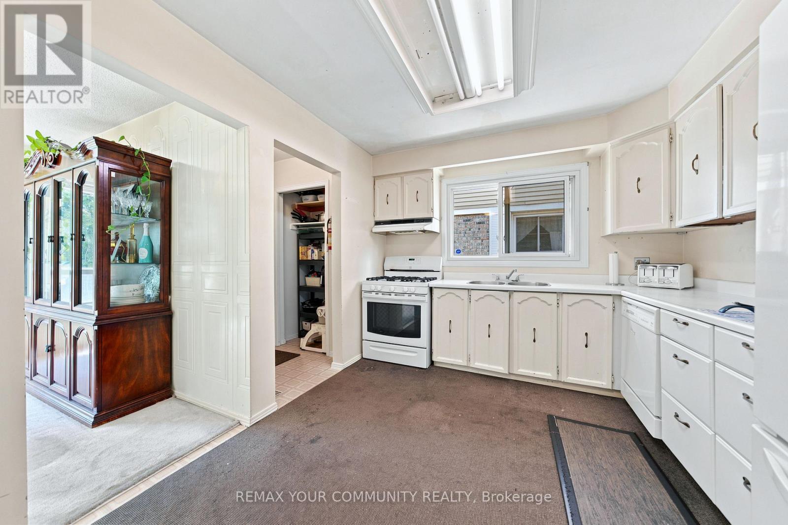 37 Longbow Square, Toronto, Ontario M1W 2W6 - Photo 18 - E13543434