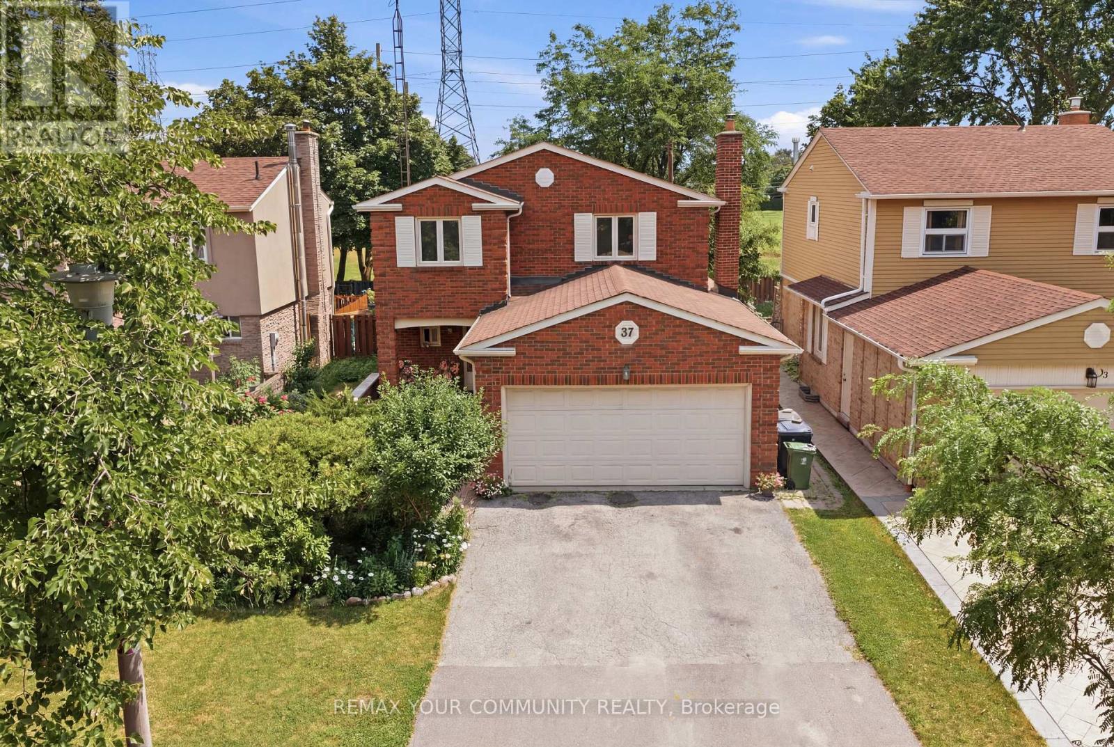 37 Longbow Square, Toronto, Ontario M1W 2W6 - Photo 2 - E13543434