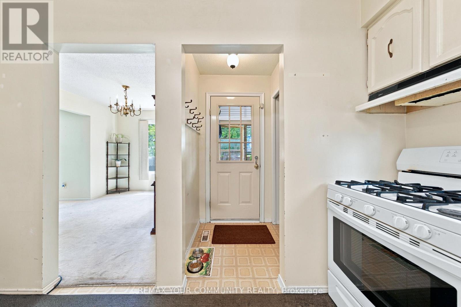 37 Longbow Square, Toronto, Ontario M1W 2W6 - Photo 21 - E13543434