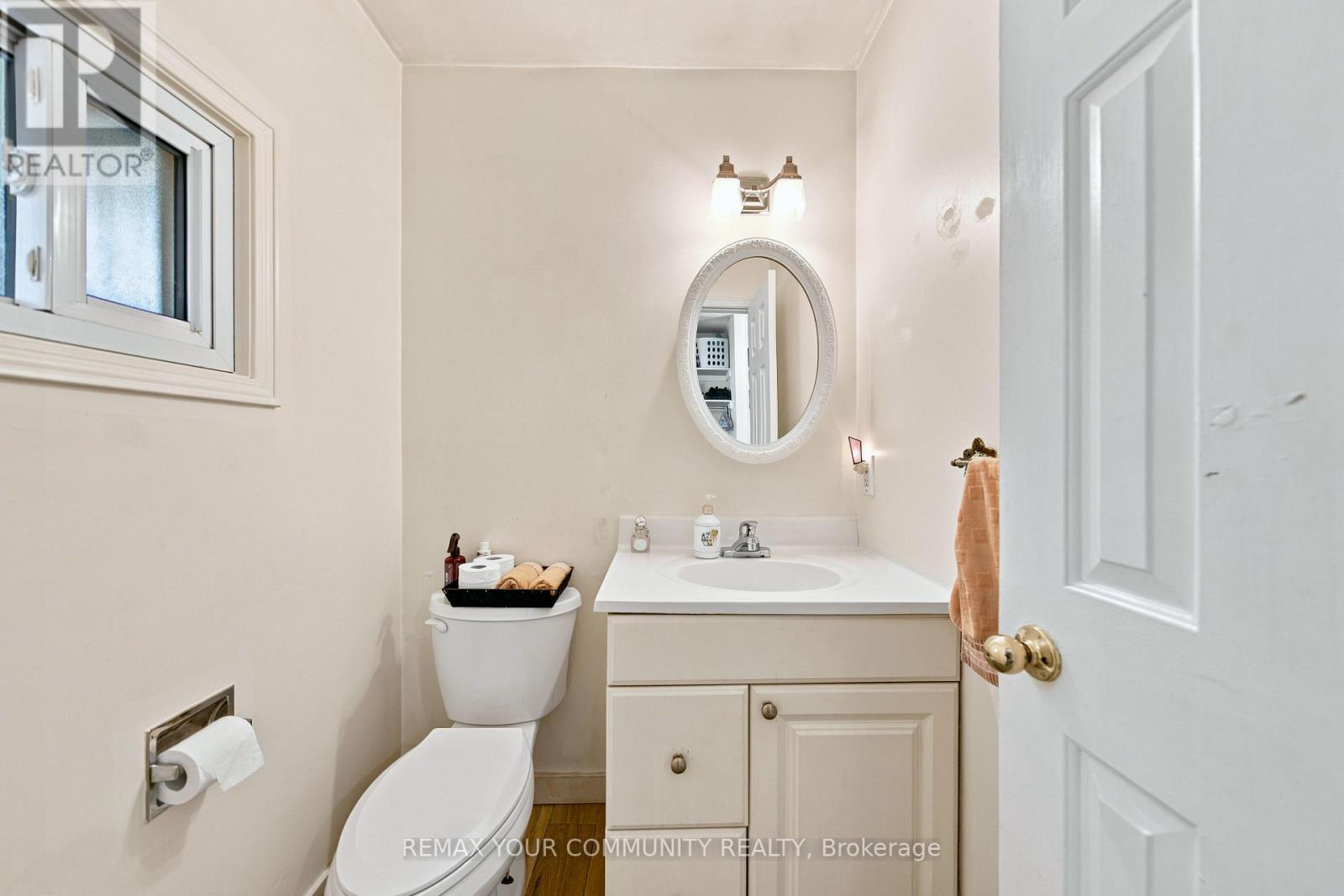 37 Longbow Square, Toronto, Ontario M1W 2W6 - Photo 22 - E13543434