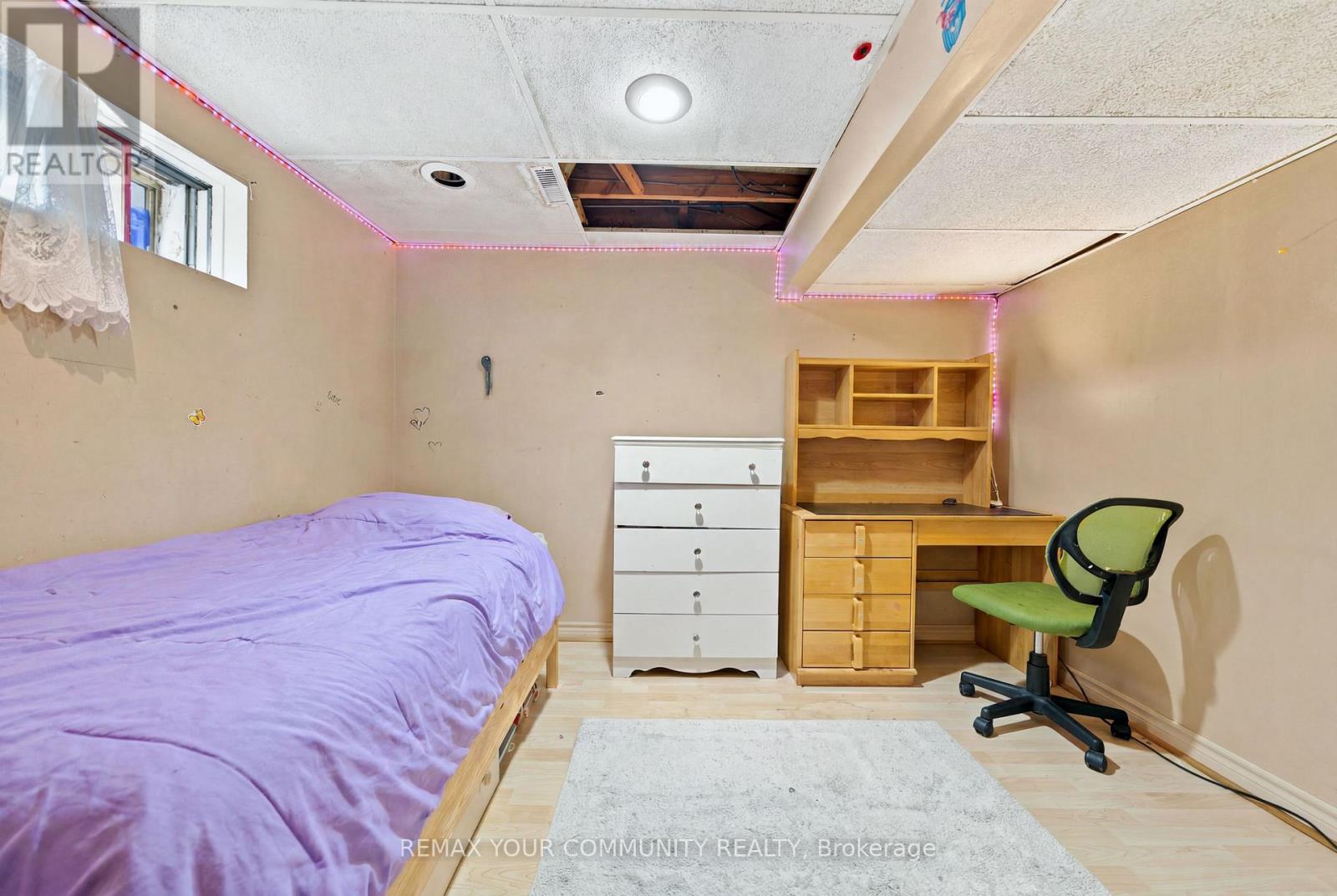 37 Longbow Square, Toronto, Ontario M1W 2W6 - Photo 36 - E13543434