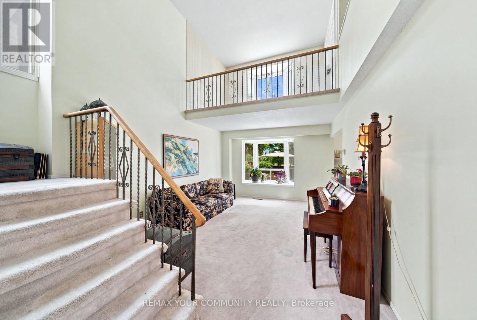 37 Longbow Square, Toronto, Ontario M1W 2W6 - Photo 5 - E13543434