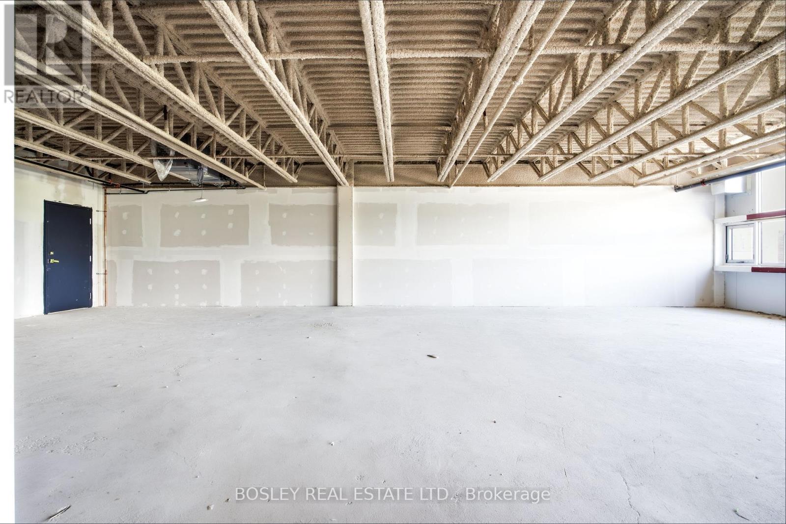 219-221 - 45 Industrial Street, Toronto, Ontario  M4G 1Z2 - Photo 18 - C12753810
