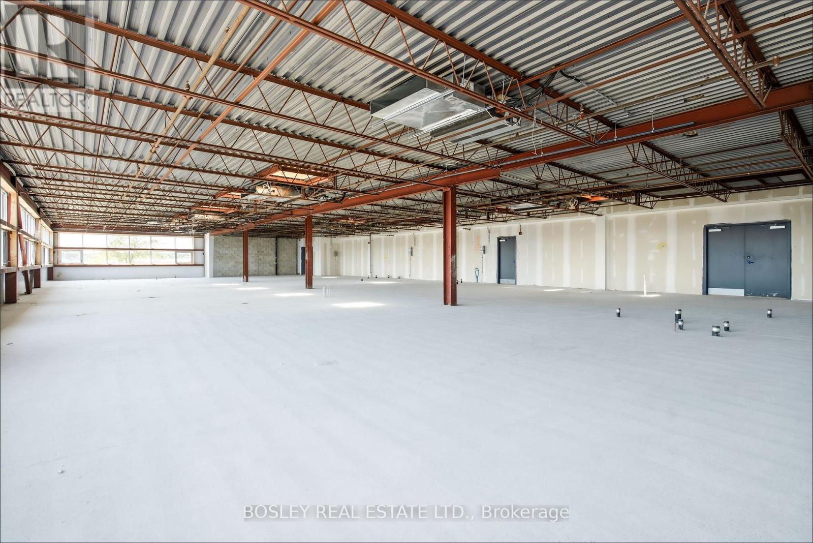 219-221 - 45 Industrial Street, Toronto, Ontario M4G 1Z2 - Photo 34 - C12754154