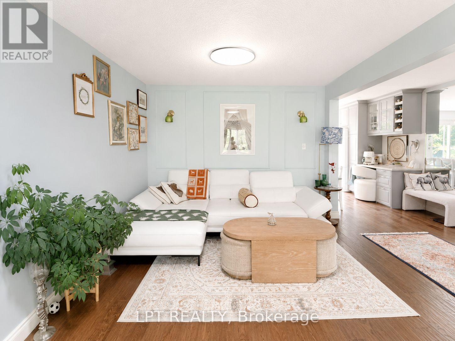 144 Shoreline Drive, Oro-Medonte, Ontario  L0L 1T0 - Photo 5 - S13536832