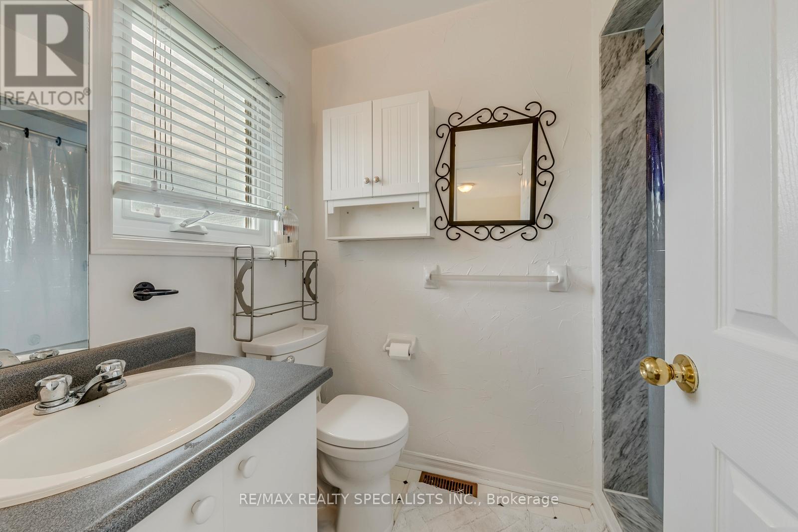 40 Mannel Crescent, Brampton, Ontario  L6Y 5E2 - Photo 24 - W13543430
