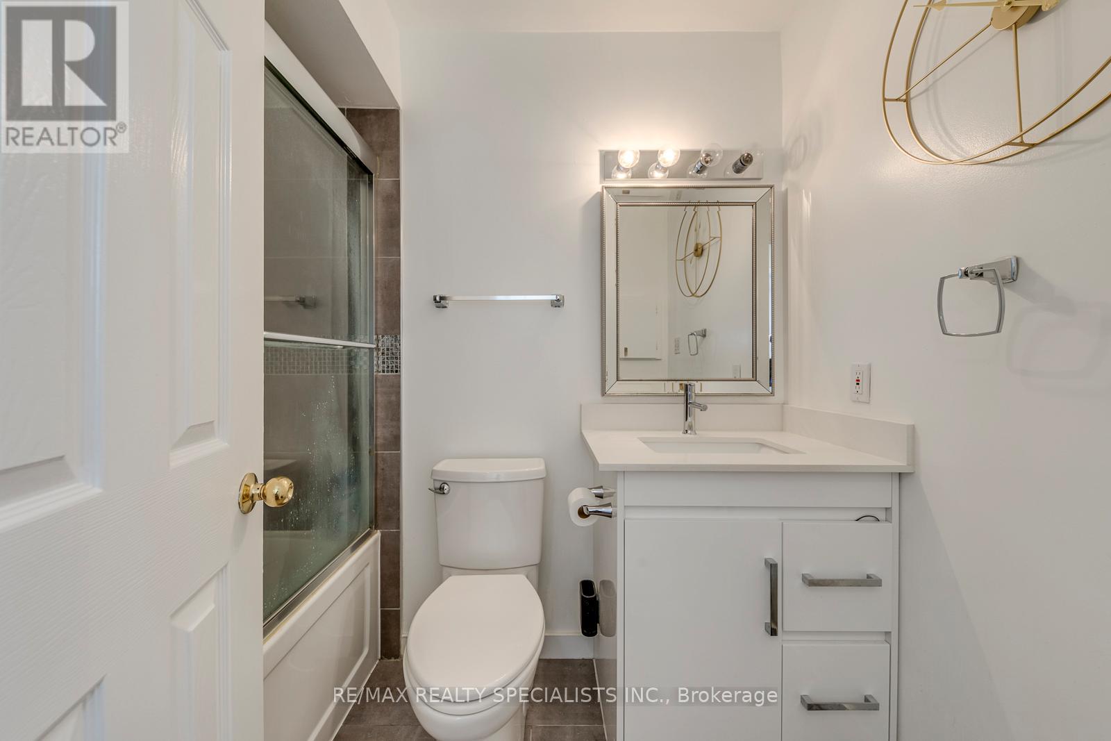 40 Mannel Crescent, Brampton, Ontario  L6Y 5E2 - Photo 29 - W13543430