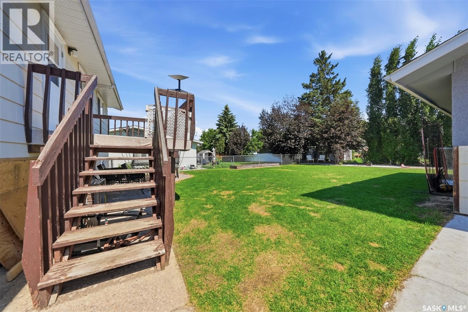 3120 Hogeweide Drive, Prince Albert, Saskatchewan  S6V 6X9 - Photo 32 - SK042041