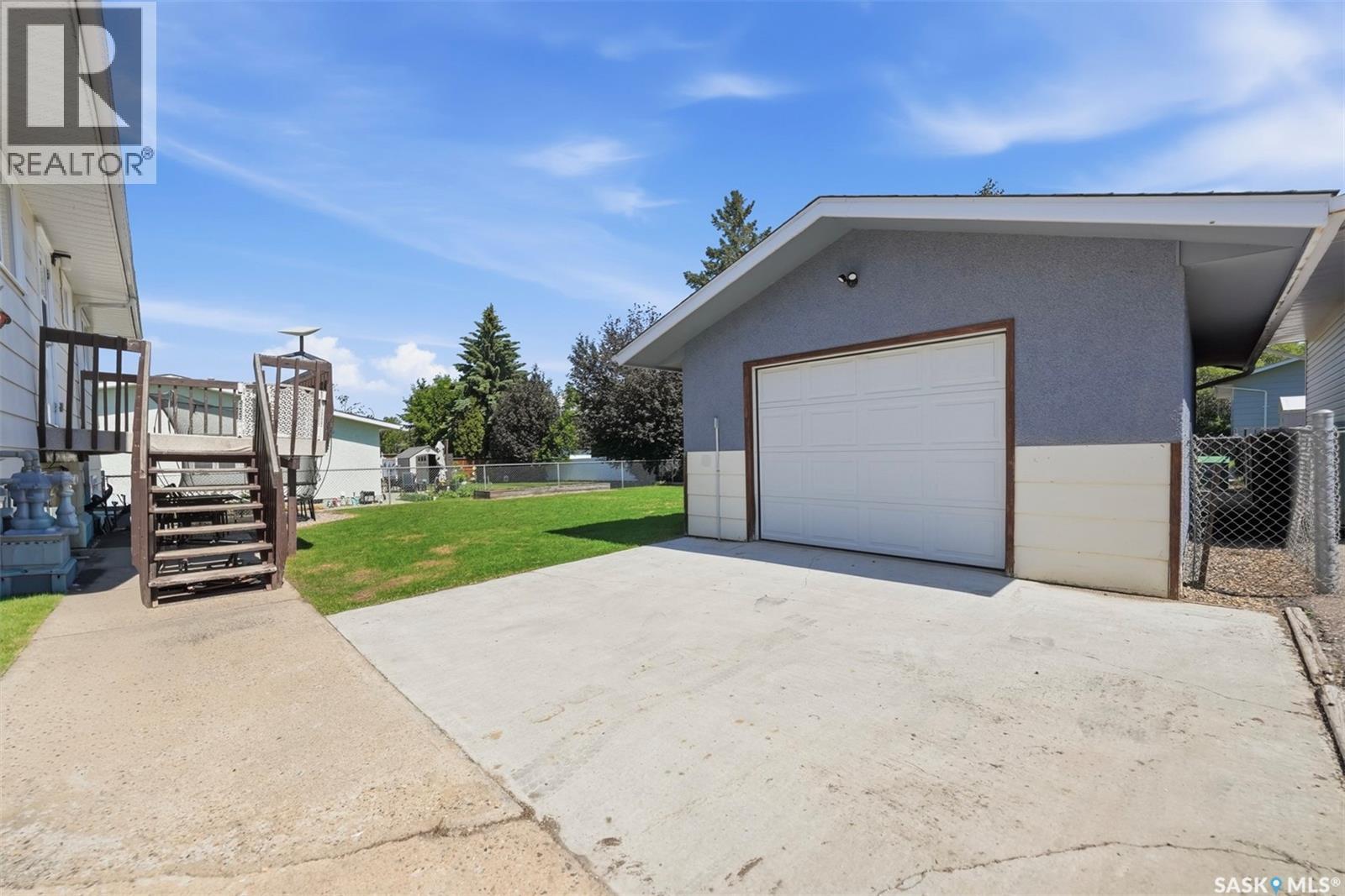 3120 Hogeweide Drive, Prince Albert, Saskatchewan  S6V 6X9 - Photo 33 - SK042041