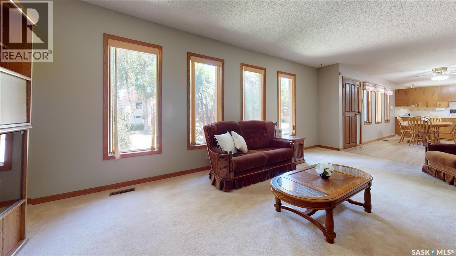 51 Harrigan Crescent, Maple Creek, Saskatchewan  S0N 1N0 - Photo 20 - SK041938