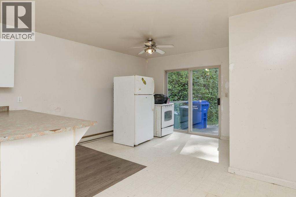 5754 Trout Lake Road, Halfmoon Bay, British Columbia V7Z 1H1 - Photo 12 - R3144374