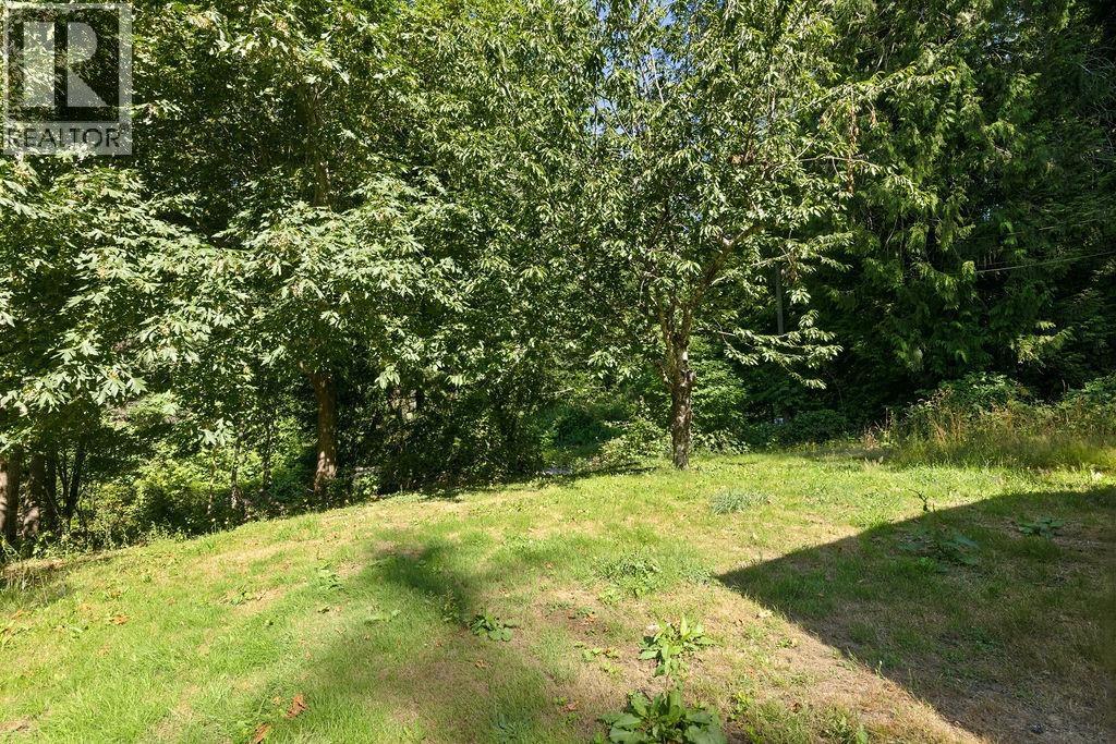 5754 Trout Lake Road, Halfmoon Bay, British Columbia V7Z 1H1 - Photo 21 - R3144374