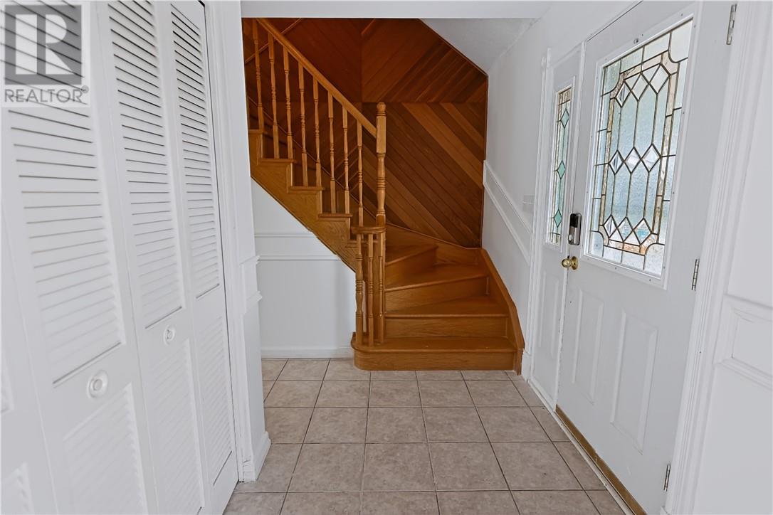 29 Caroline Court, Sudbury, Ontario  P3A 4H2 - Photo 3 - 2129121
