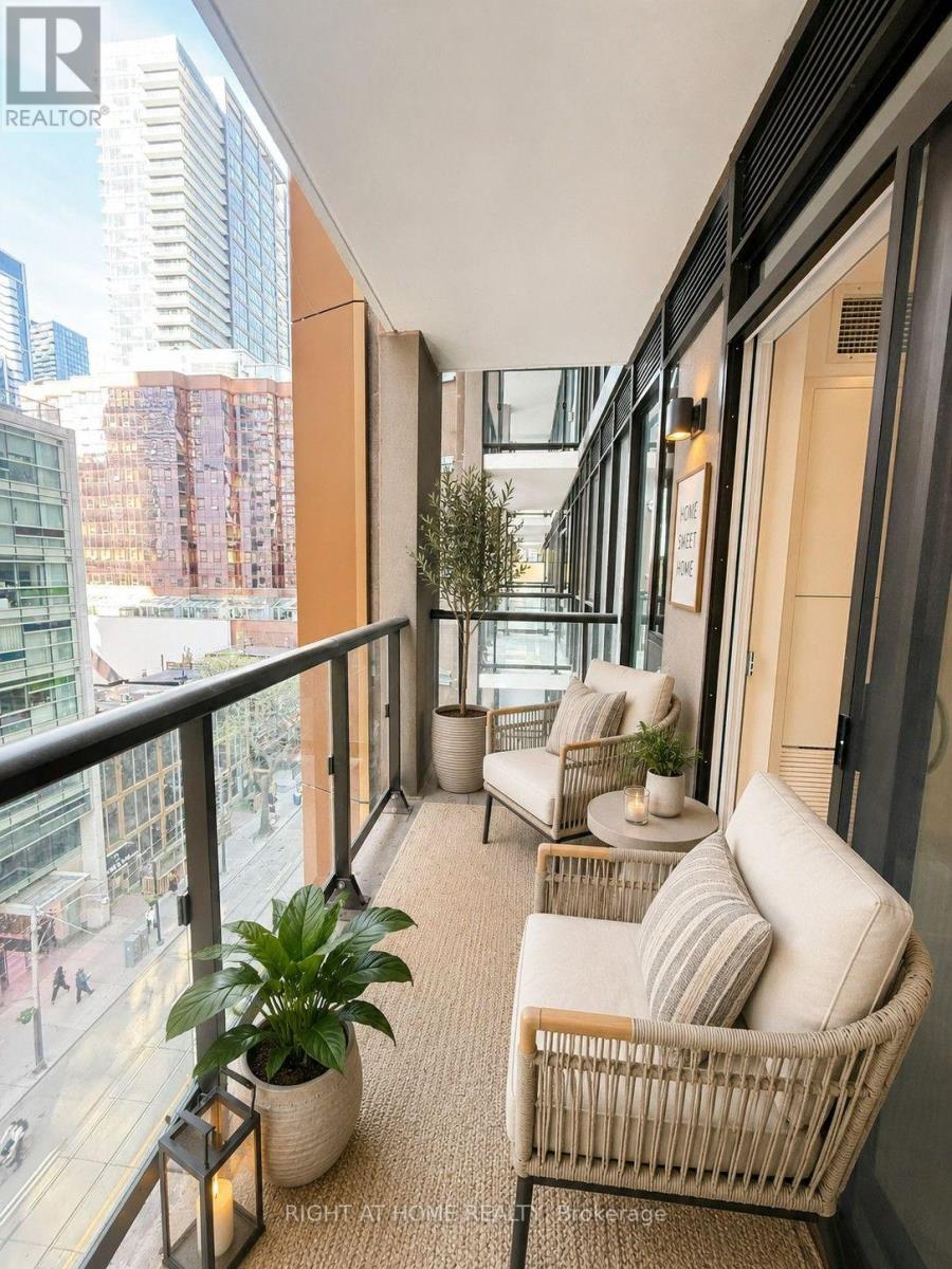 611 - 400 King Street, Toronto, Ontario  M5V 1K2 - Photo 6 - C13542408