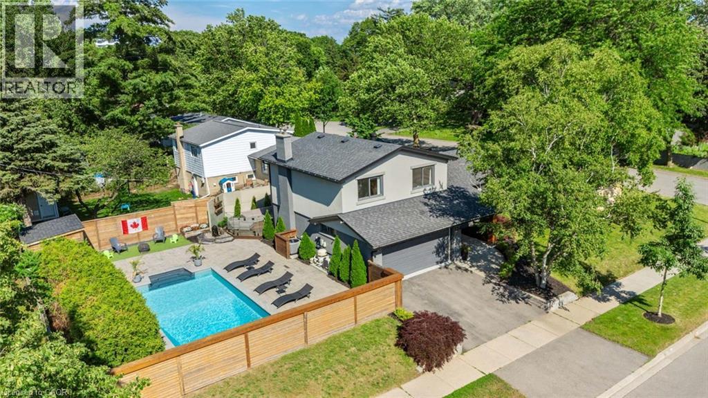 134 Fairwood Place W, Burlington, Ontario  L7T 4B6 - Photo 3 - 40846662