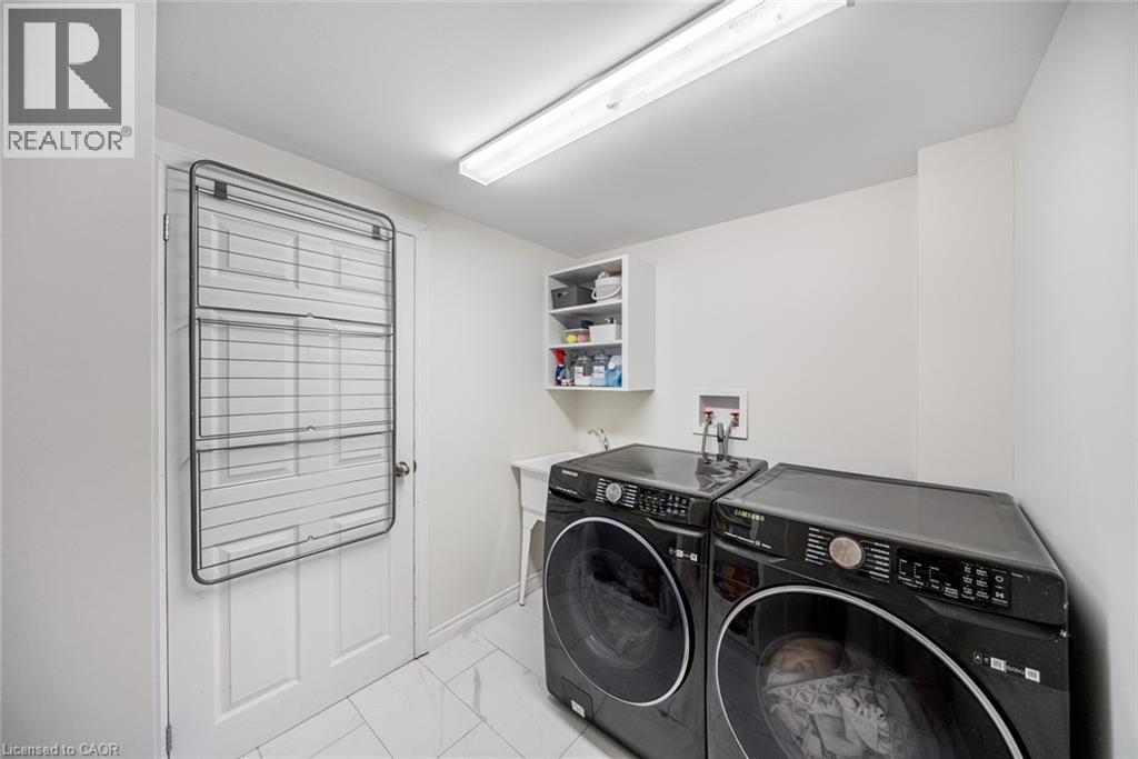 134 Fairwood Place W, Burlington, Ontario  L7T 4B6 - Photo 36 - 40846662