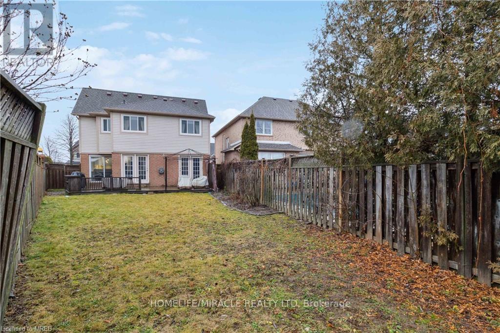 2245 Pathfinder Drive, Burlington, Ontario  L7L 6L6 - Photo 31 - W13494140