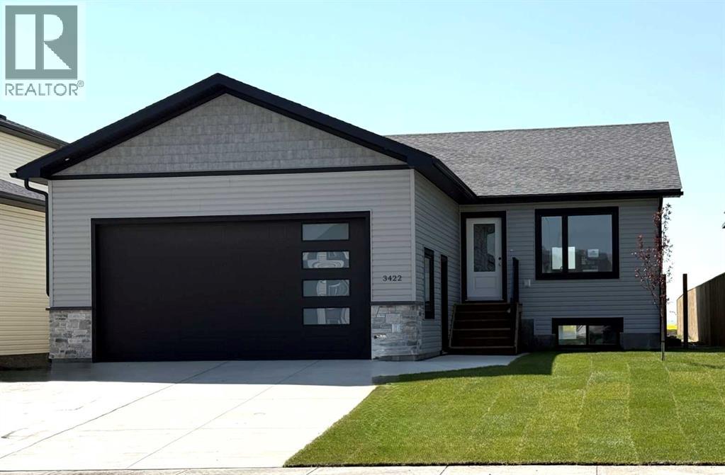 3422 Victory Way, Olds
