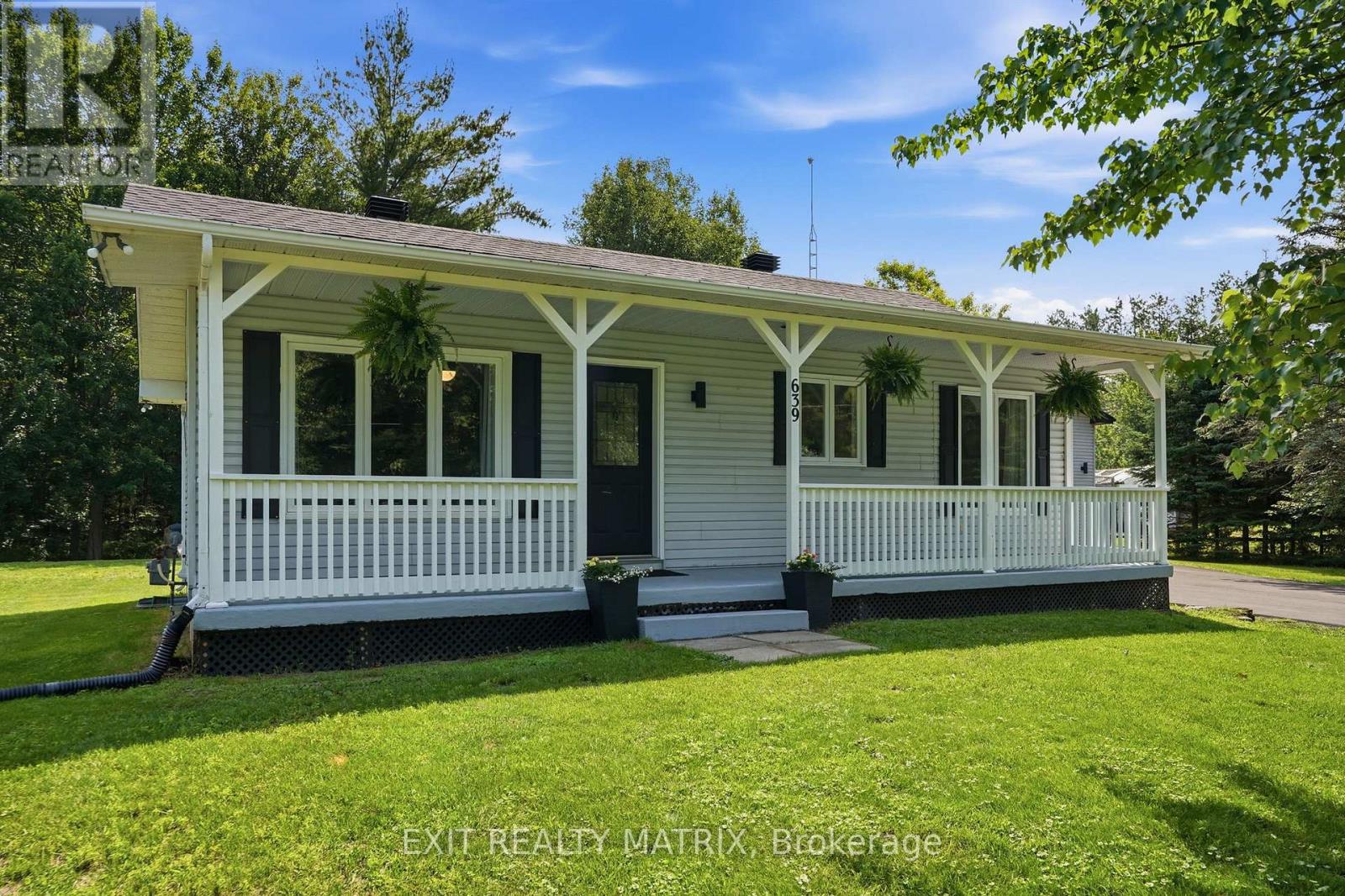 639 Boundary Road, Alfred And Plantagenet, Ontario  K0B 1A0 - Photo 2 - X13543722