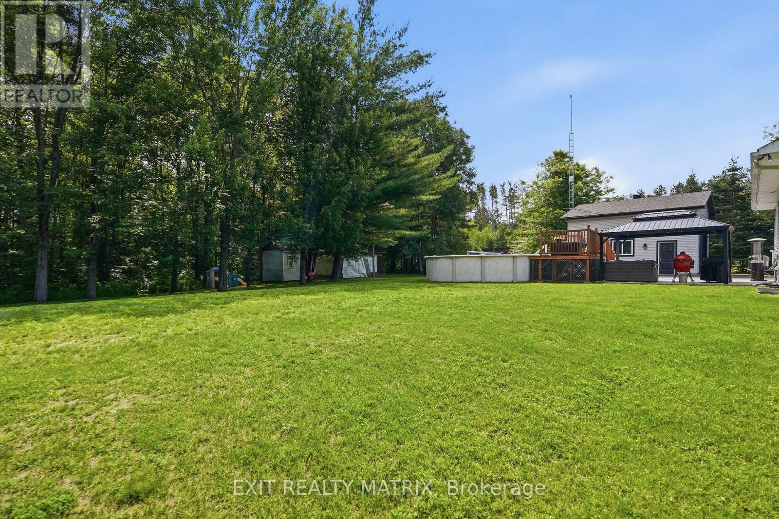 639 Boundary Road, Alfred And Plantagenet, Ontario  K0B 1A0 - Photo 35 - X13543722
