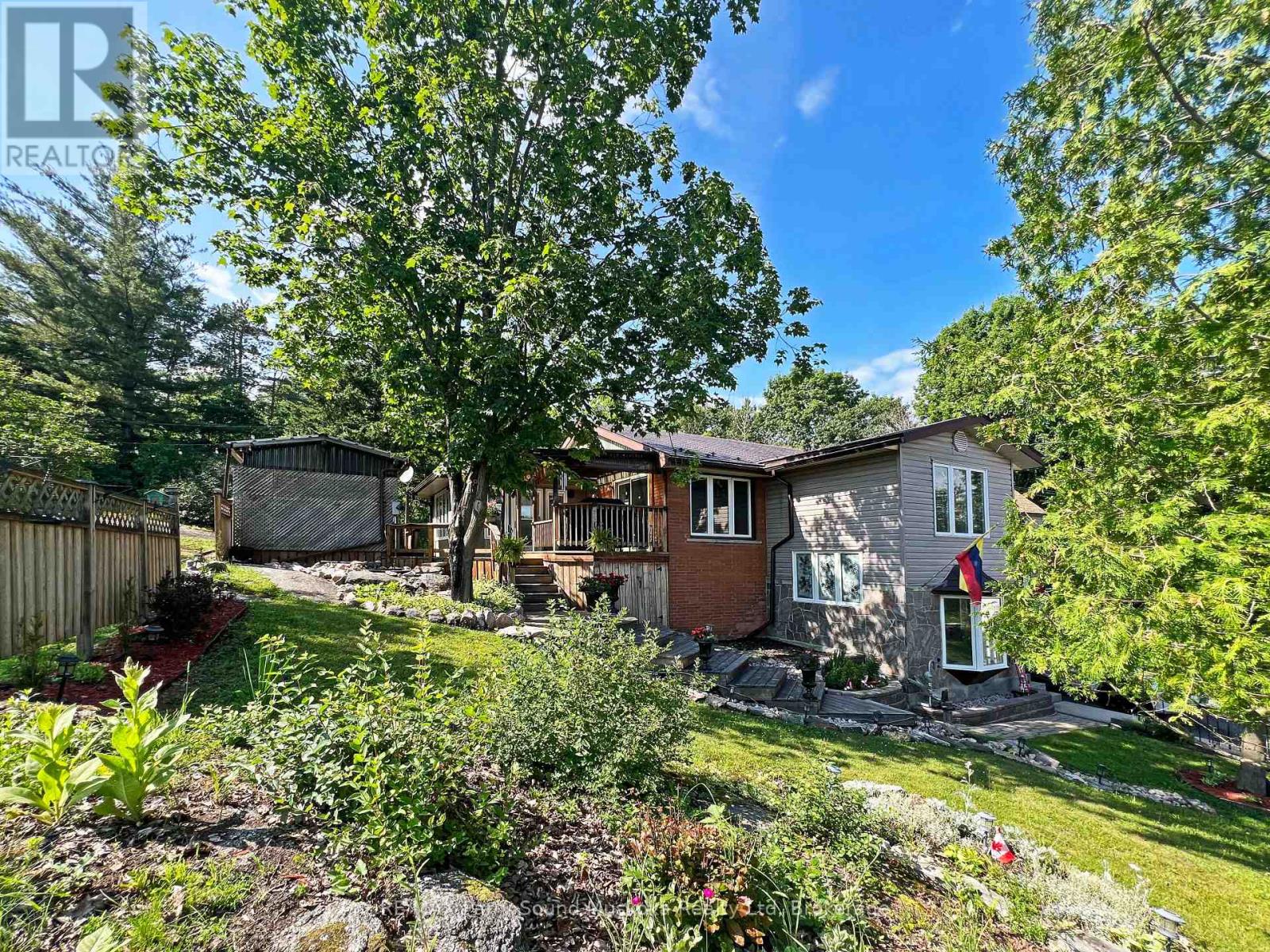 44 William Street, Parry Sound, Ontario  P2A 1V1 - Photo 2 - X13543526