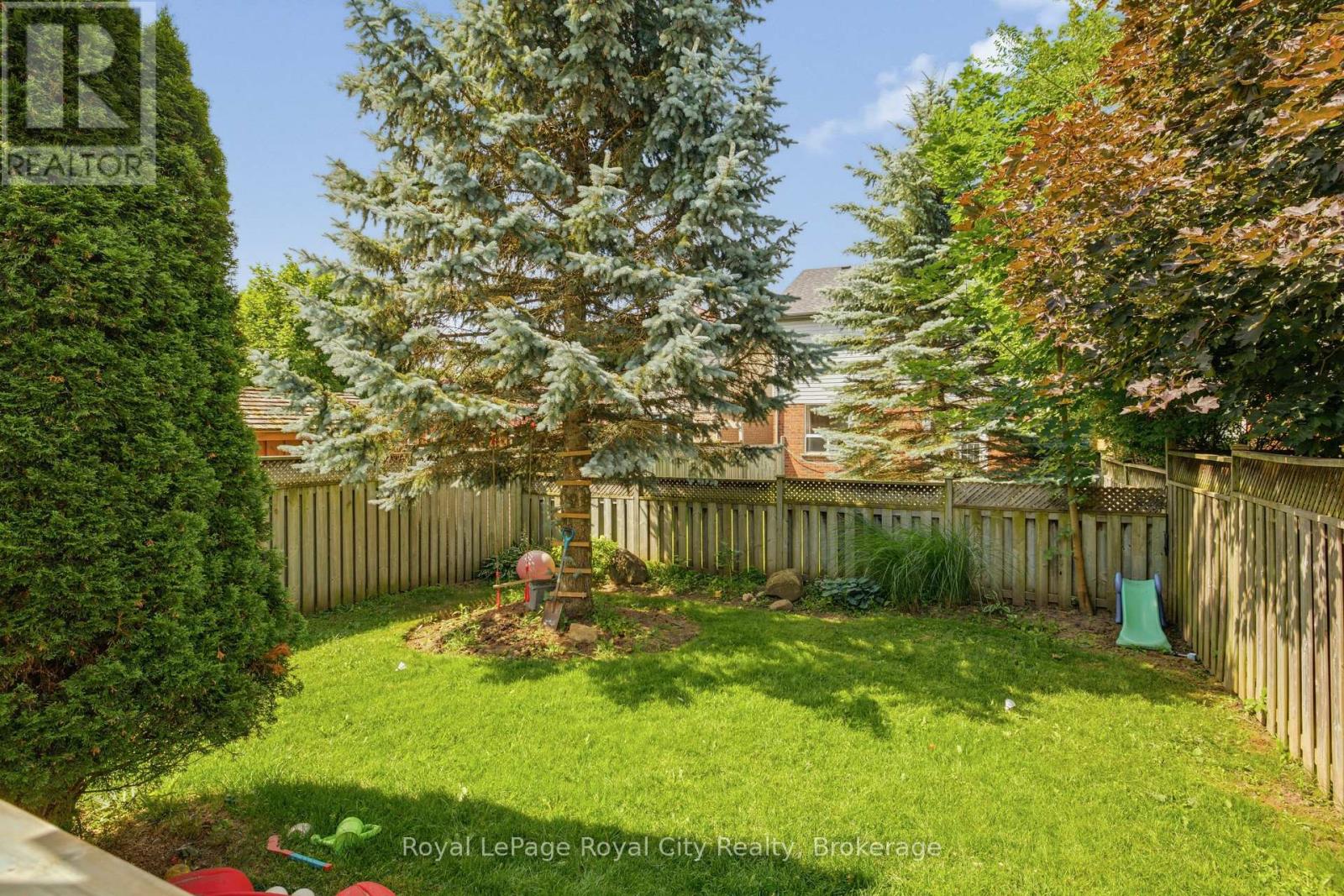 43 Fletcher Court, Guelph (Grange Road), Ontario  N1E 7G8 - Photo 32 - X13543824