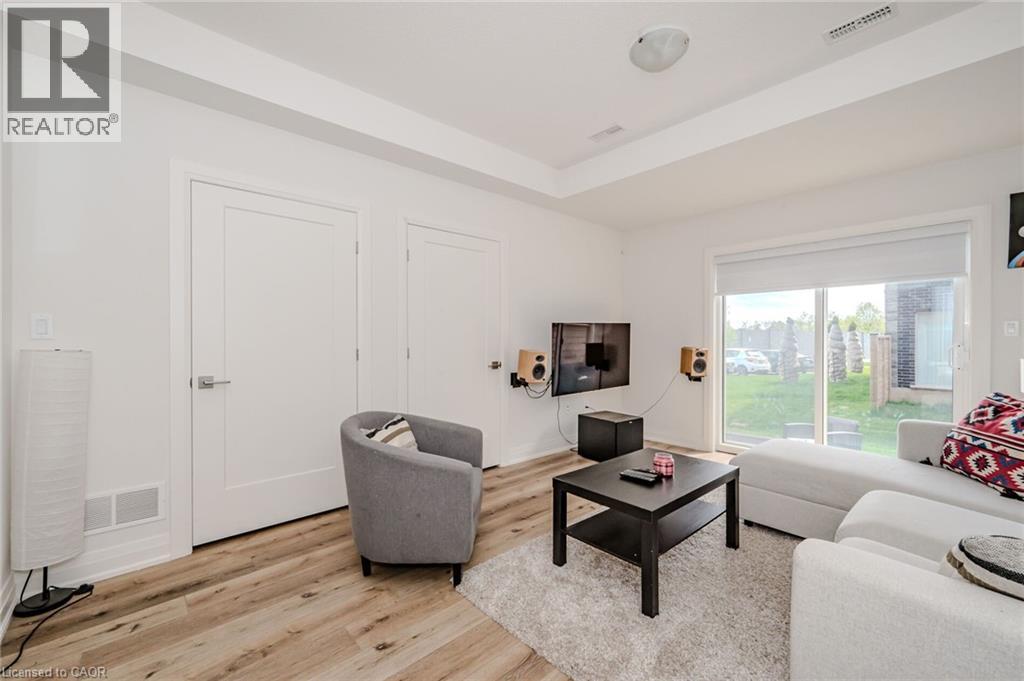 16 Raspberry Lane, Mount Hope, Ontario  L0R 1W0 - Photo 6 - 40835185