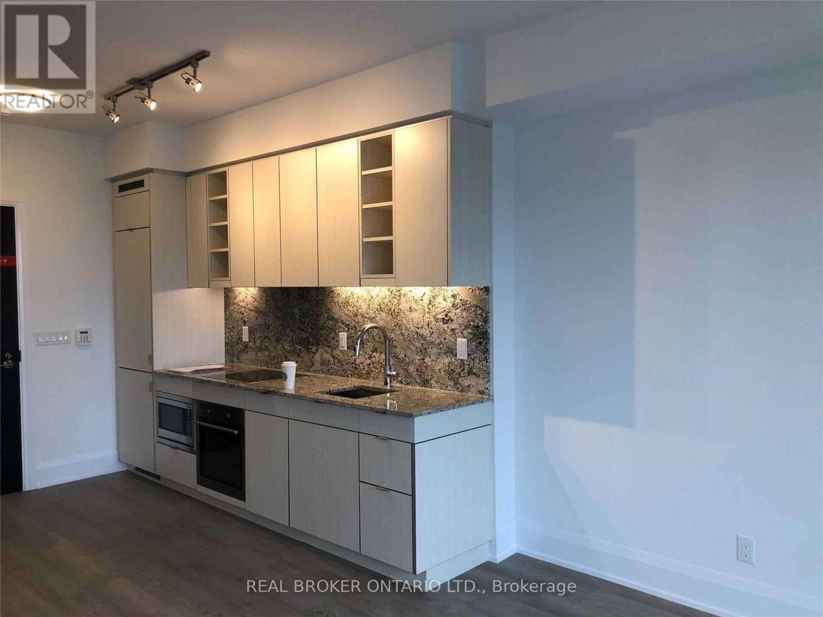 1801 - 101 Erskine Avenue, Toronto, Ontario  M4P 1Y5 - Photo 3 - C13543808
