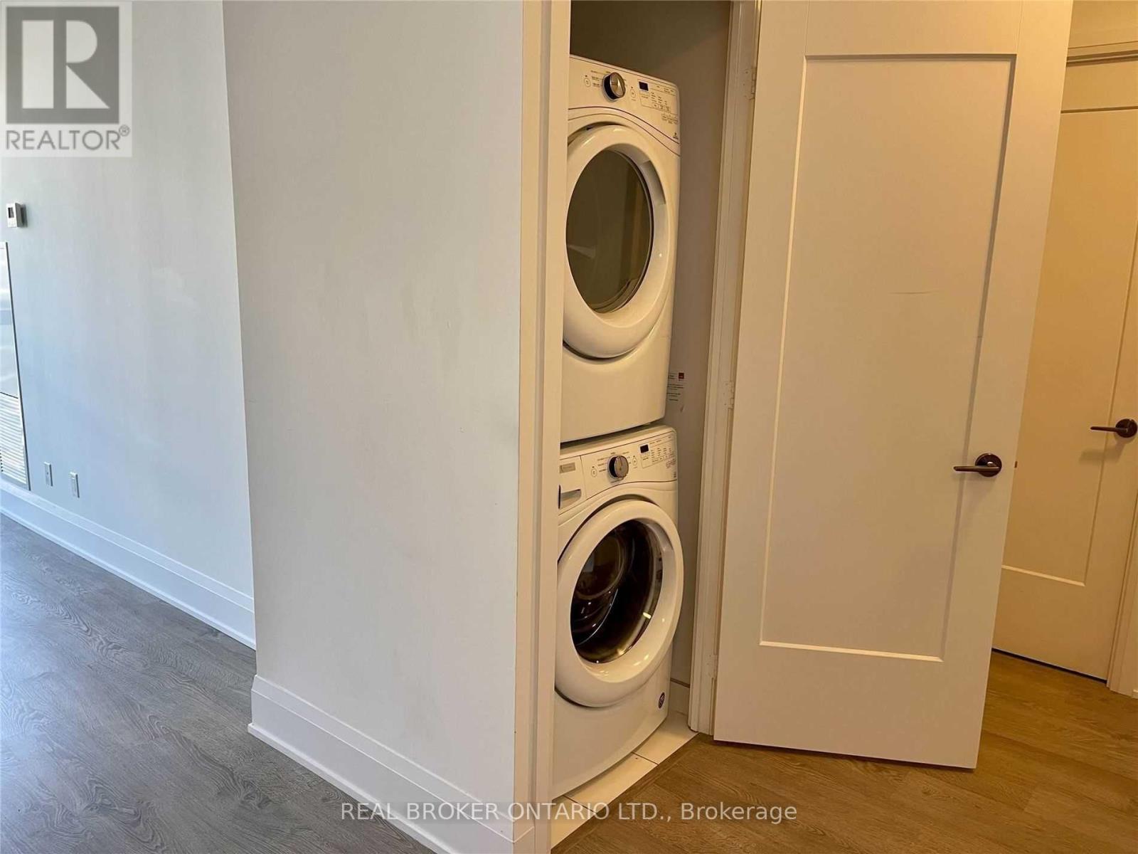 1801 - 101 Erskine Avenue, Toronto, Ontario  M4P 1Y5 - Photo 6 - C13543808