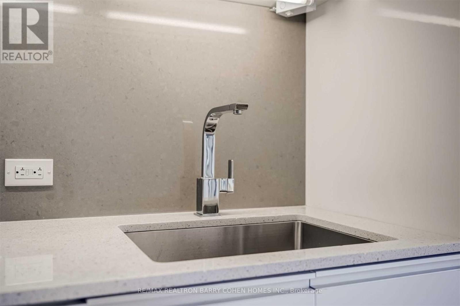 631 - 20 Minowan Miikan Lane, Toronto, Ontario M6J 0E5 - Photo 8 - C13543830