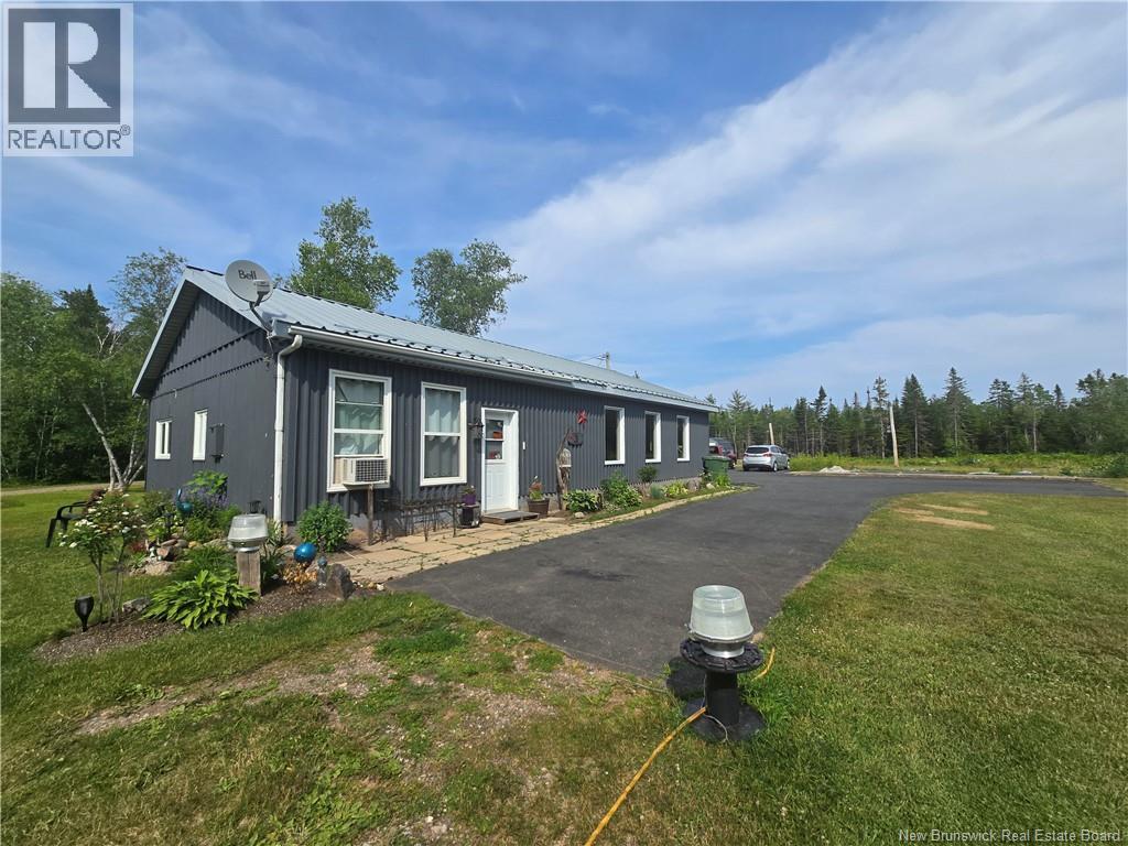 340 Ave Du Tré Carré, Shippagan, New Brunswick  E8S 1Y4 - Photo 43 - NB143548