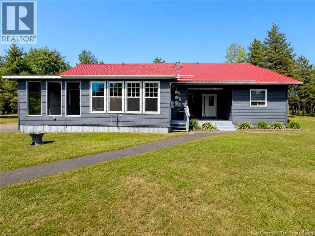 340 Ave Du Tré Carré, Shippagan, New Brunswick  E8S 1Y4 - Photo 35 - NB143548