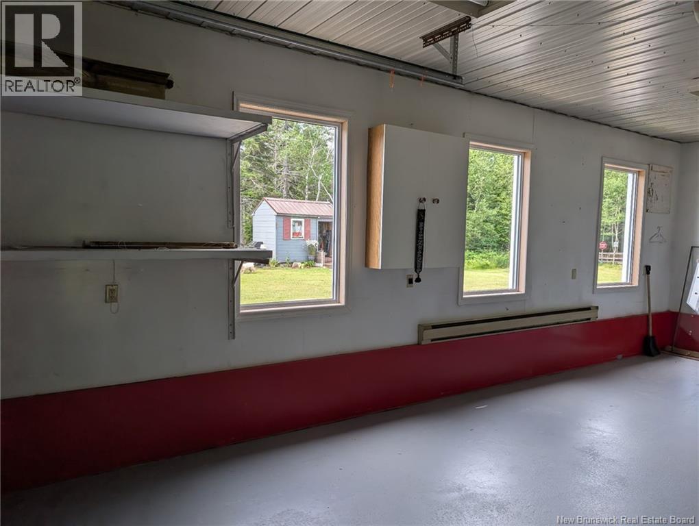 340 Ave Du Tré Carré, Shippagan, New Brunswick  E8S 1Y4 - Photo 40 - NB143548