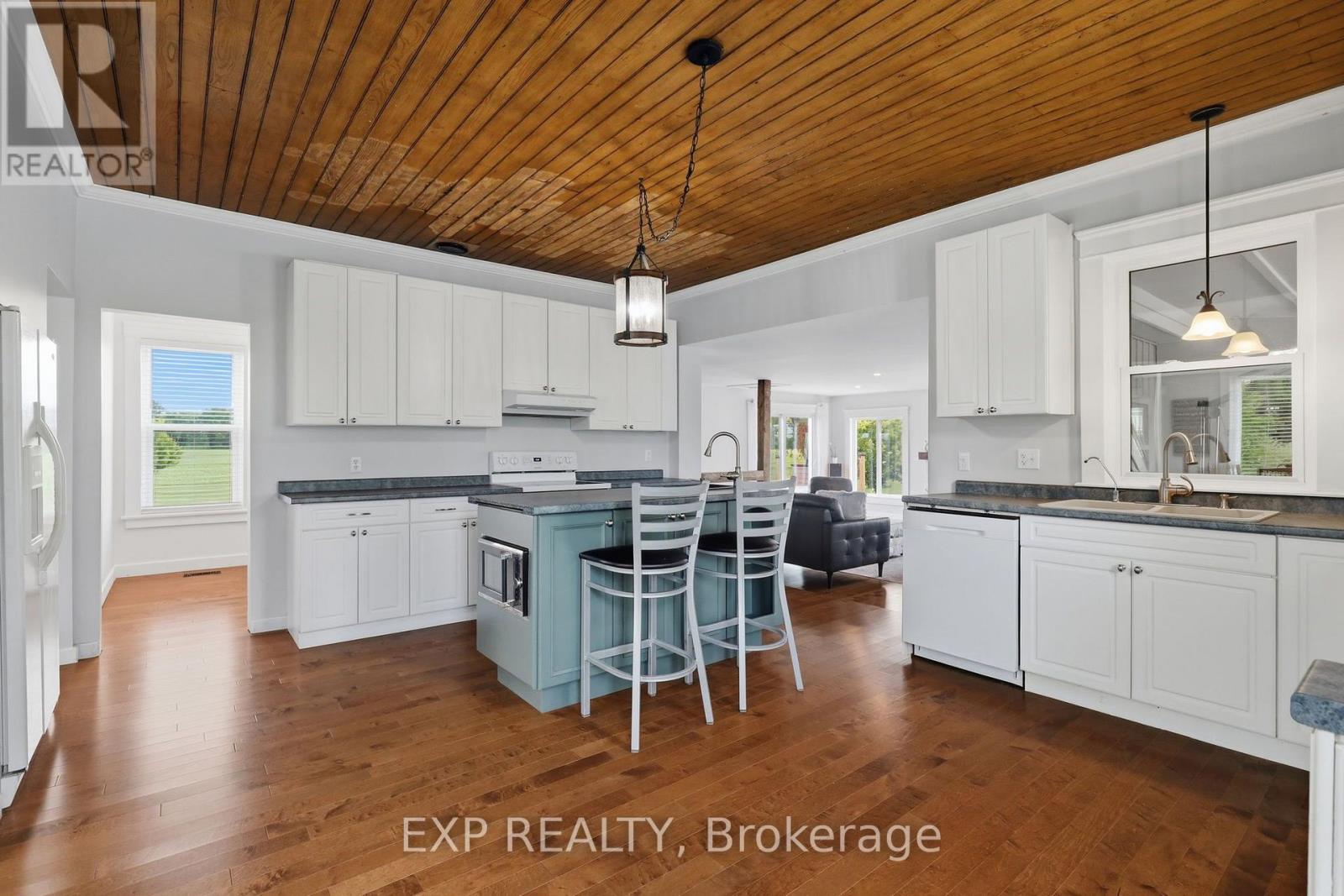22979 Pratt Siding Road, Southwest Middlesex, Ontario  N0L 1M0 - Photo 10 - X13543756
