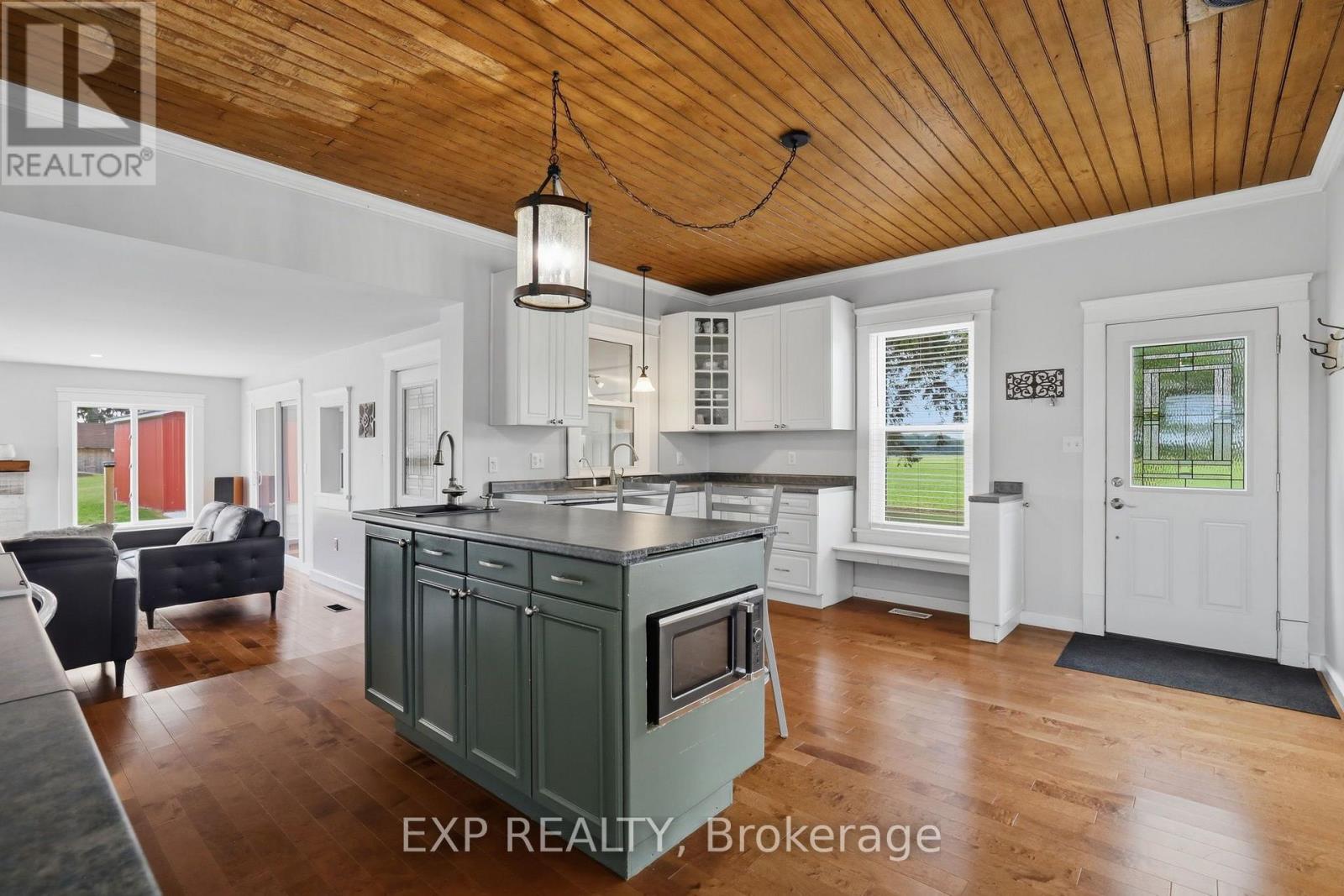 22979 Pratt Siding Road, Southwest Middlesex, Ontario  N0L 1M0 - Photo 11 - X13543756