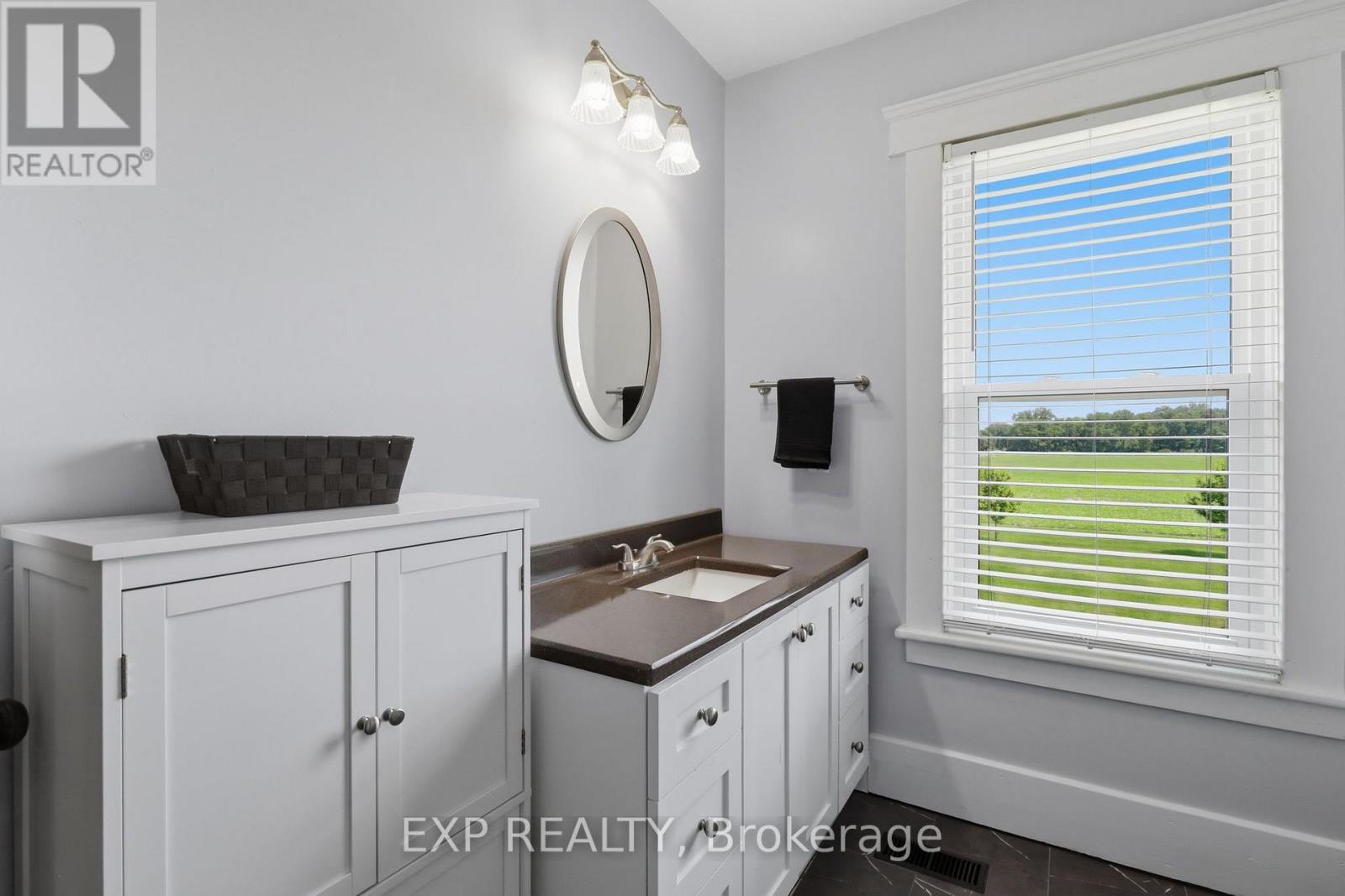 22979 Pratt Siding Road, Southwest Middlesex, Ontario  N0L 1M0 - Photo 30 - X13543756